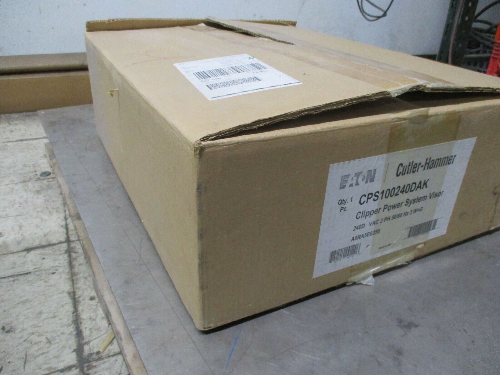 Eaton Clipper Power System Visor CPS100240DAK 240V 3Ph 50/60Hz 3W+G New Surplus