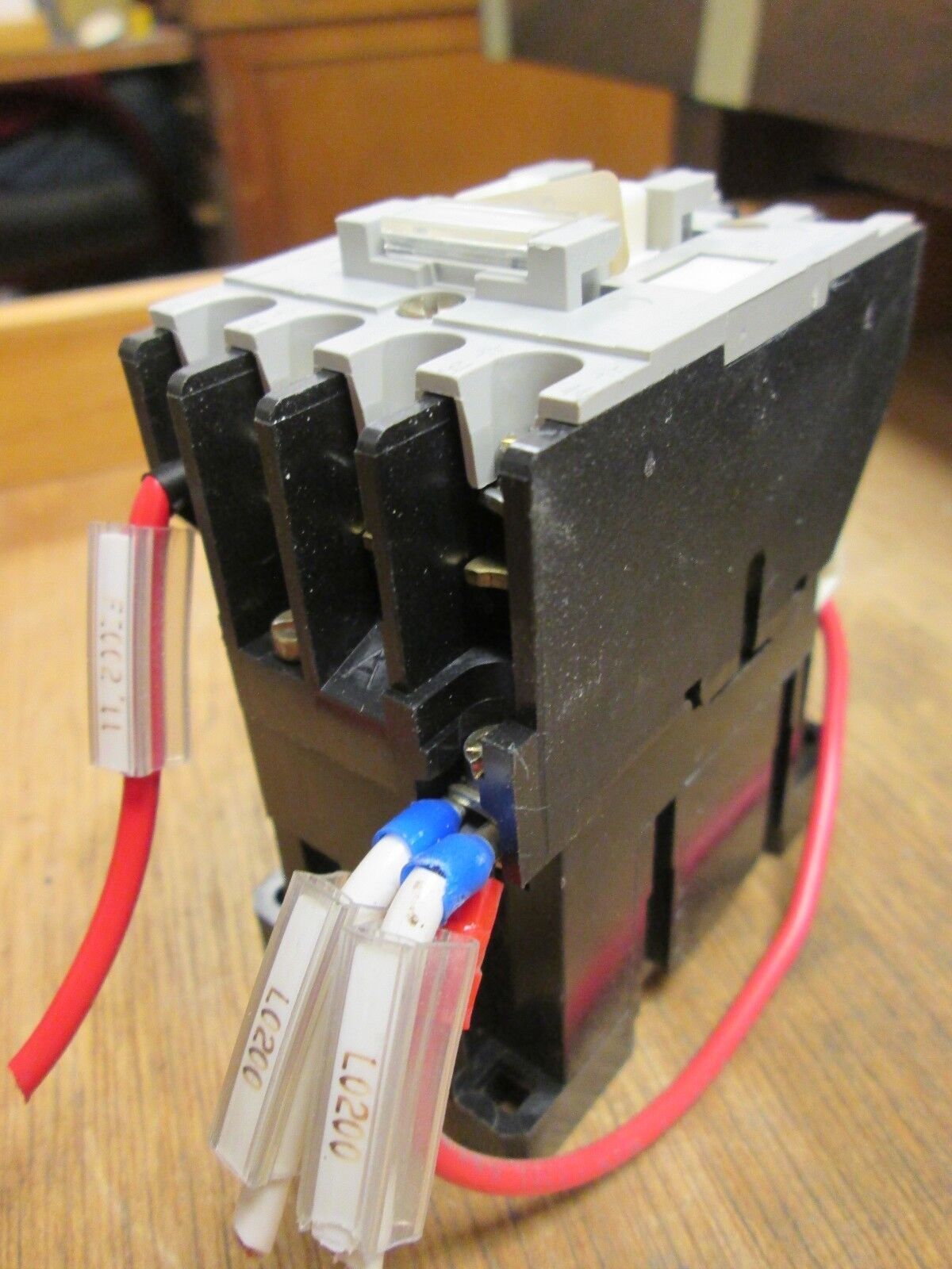 Allen-Bradley Contactor 700-F400A1 199-FSMA1 Surge Suppressor 120V Coil Used