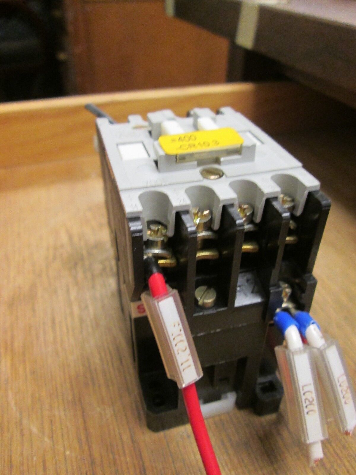 Allen-Bradley Contactor 700-F400A1 199-FSMA1 Surge Suppressor 120V Coil Used