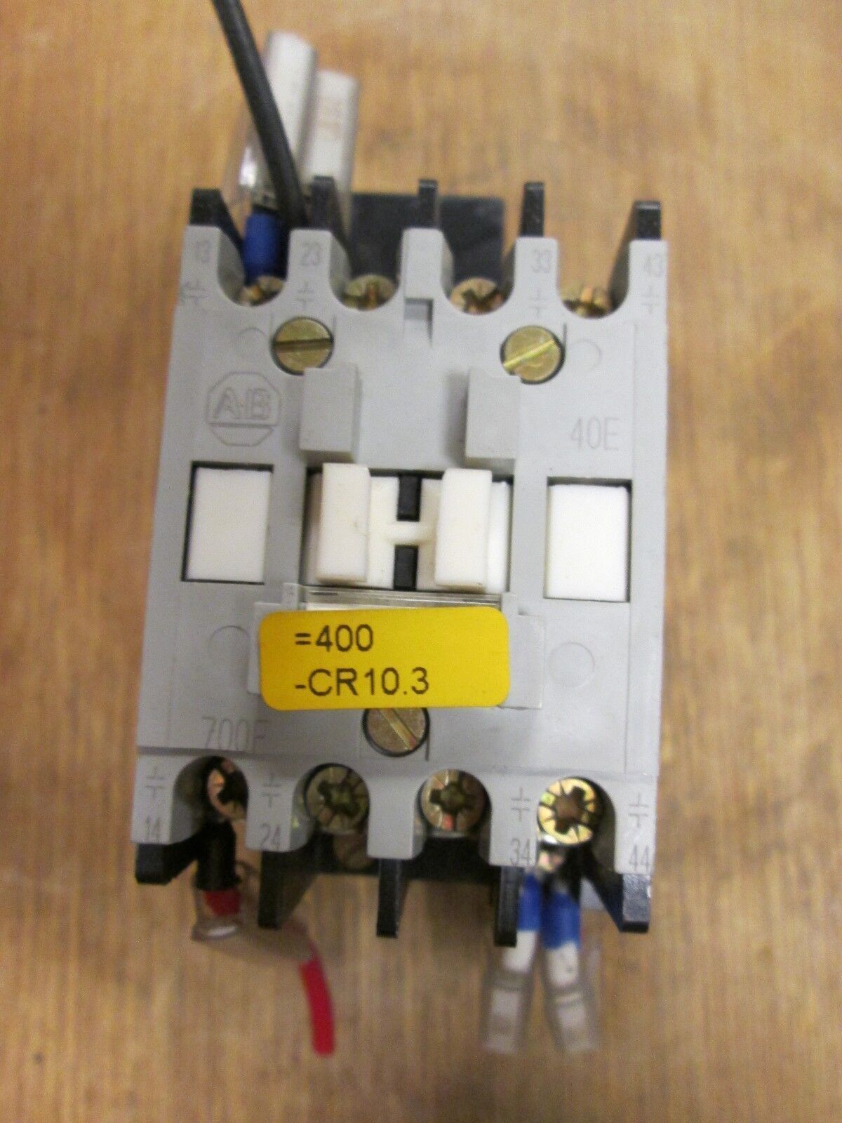 Allen-Bradley Contactor 700-F400A1 199-FSMA1 Surge Suppressor 120V Coil Used