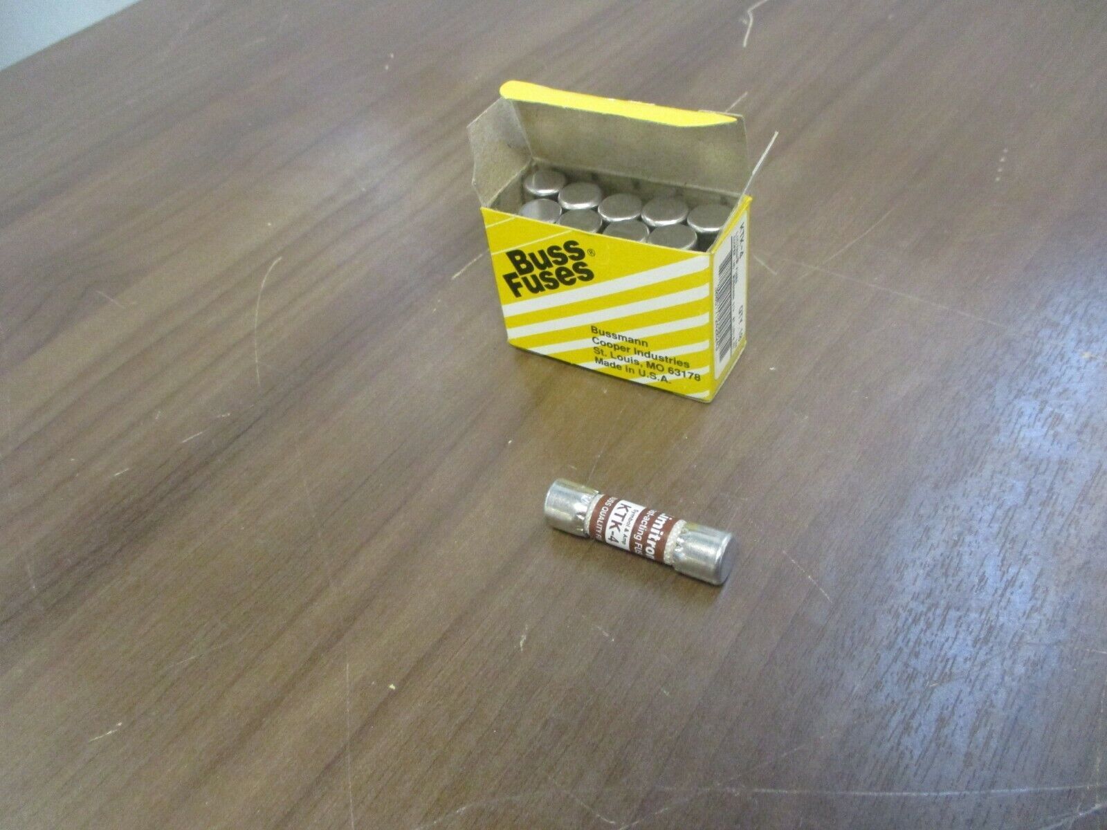 Buss Limitron Fuse KTK-4 4A 600V *Box of 10* New Surplus