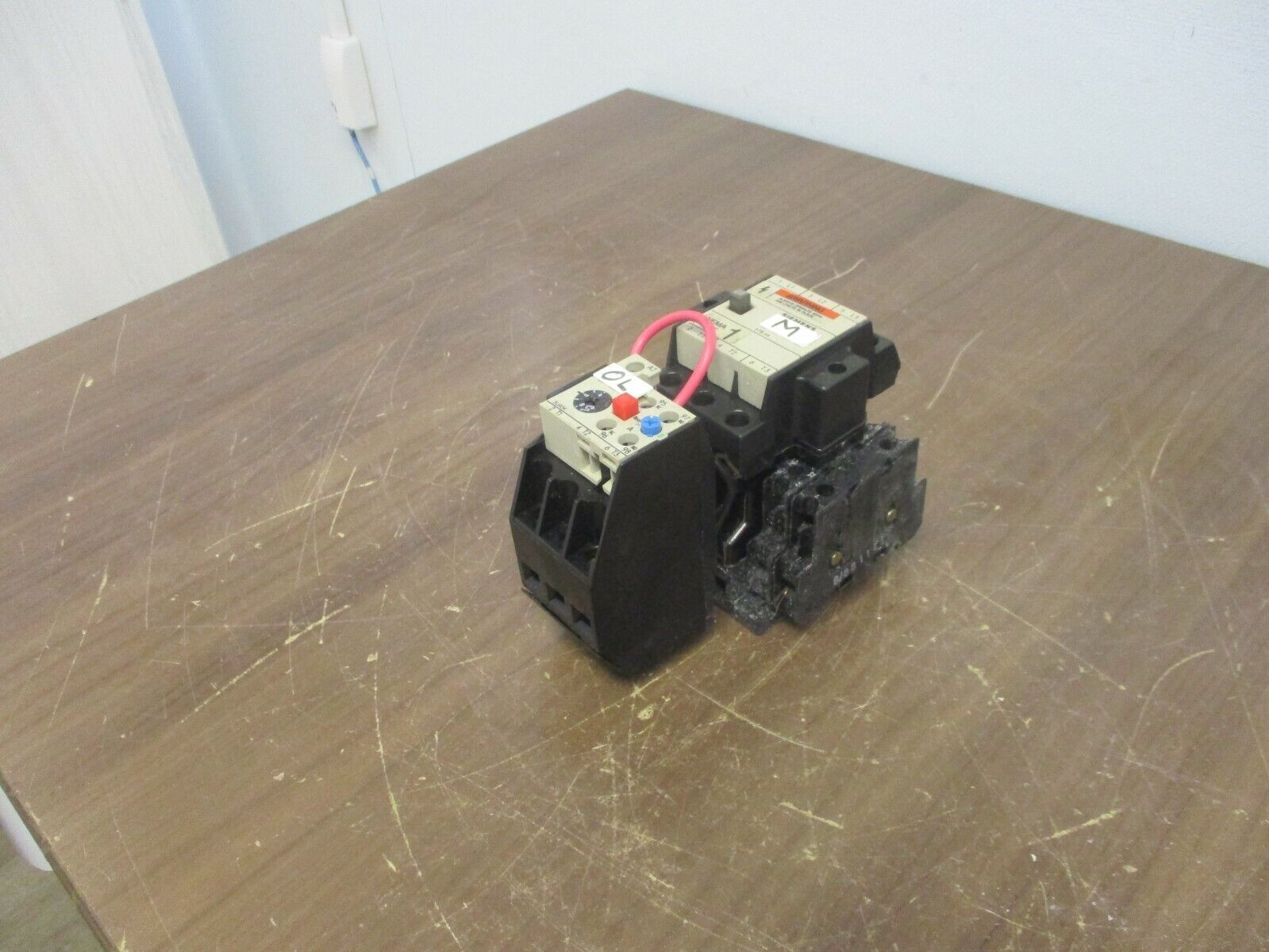 Siemens Size 1 Starter 3TB4417-0A/3UA54 00-1G* 120V Coil Trip: 4-6.3A Used