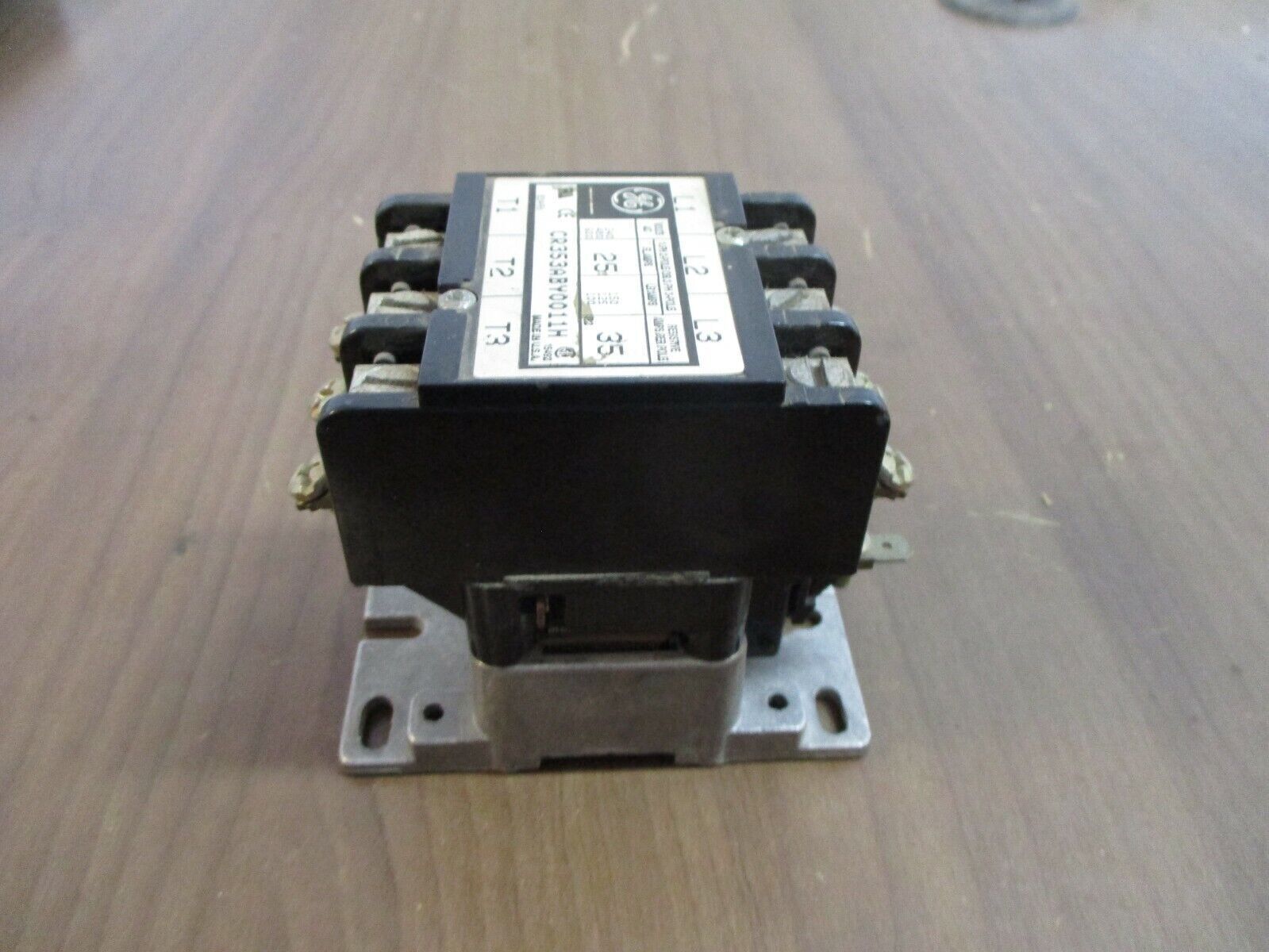 GE Contactor CR353ABY0011H 24V Coil 25A 600V Used