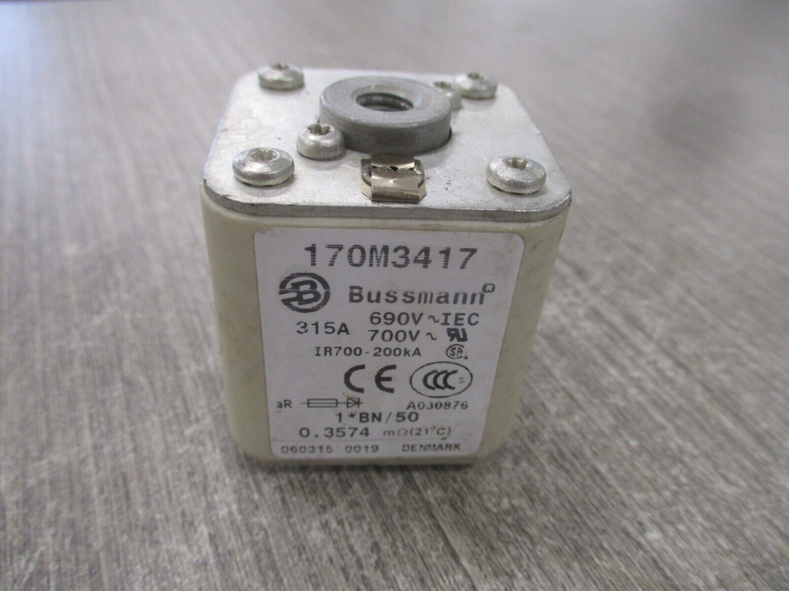 Bussmann Fuse 170M3417 315A 700V Used
