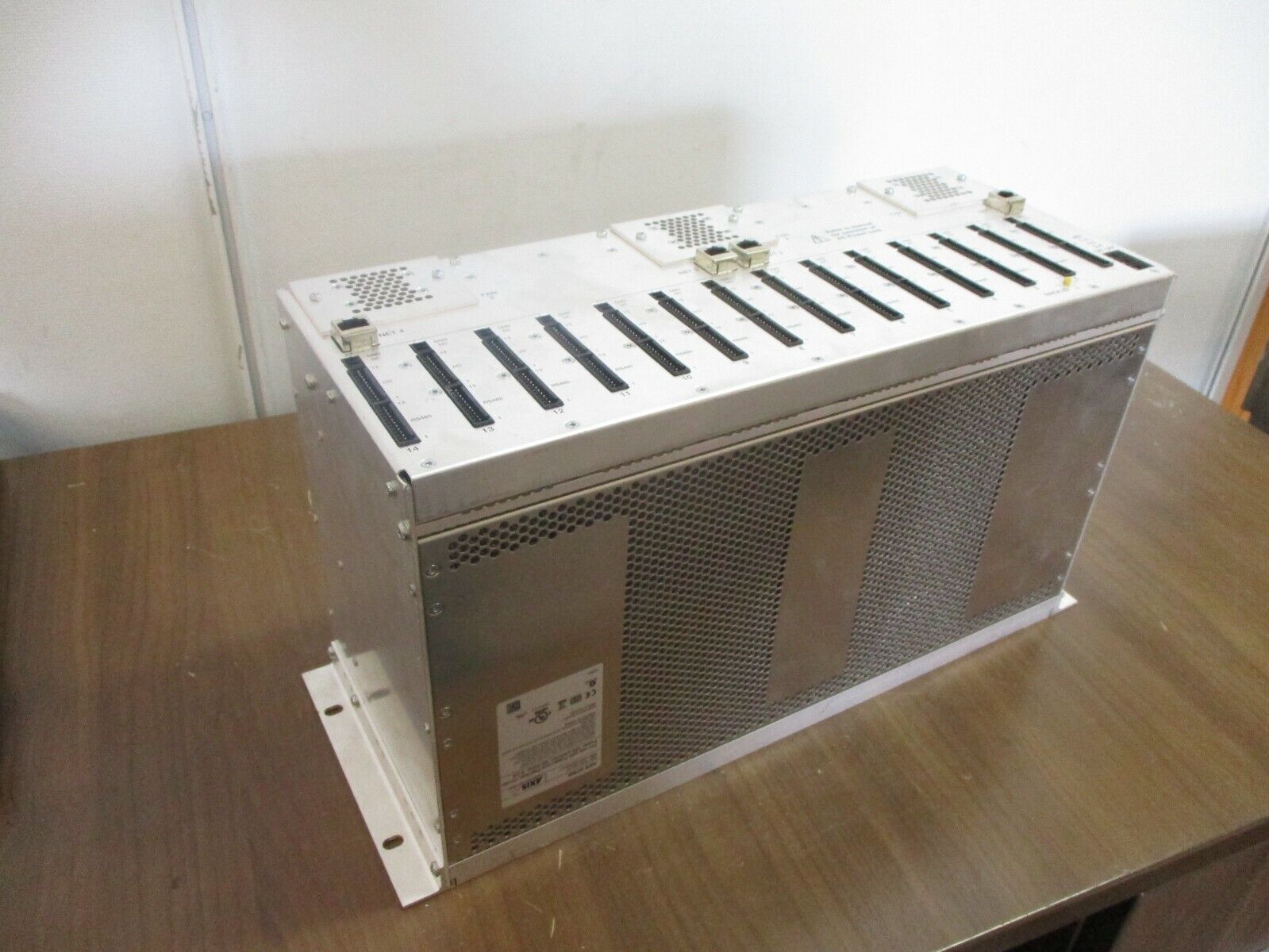 Axis Q7900 Rack 0287-001-01 Used
