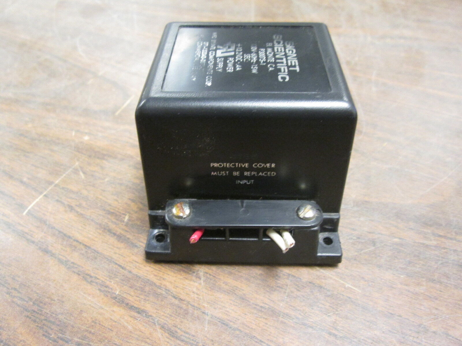 Signet Scientific Power Supply P30075-1 Input:120V 60Hz 15W Output:13.2VDC 0.4A