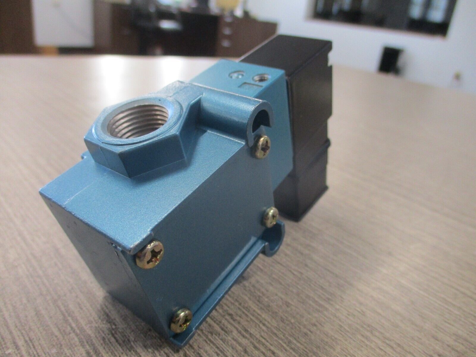 MAC Solenoid Valve 55B-12-PI-87JM New Surplus
