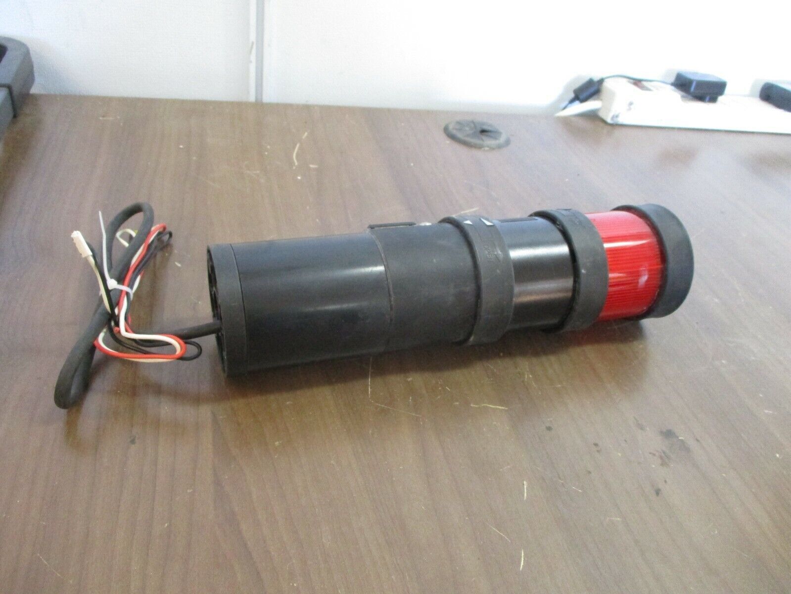 Schneider Electric Stack Light XVB C21 Red Light Audible Signal Used
