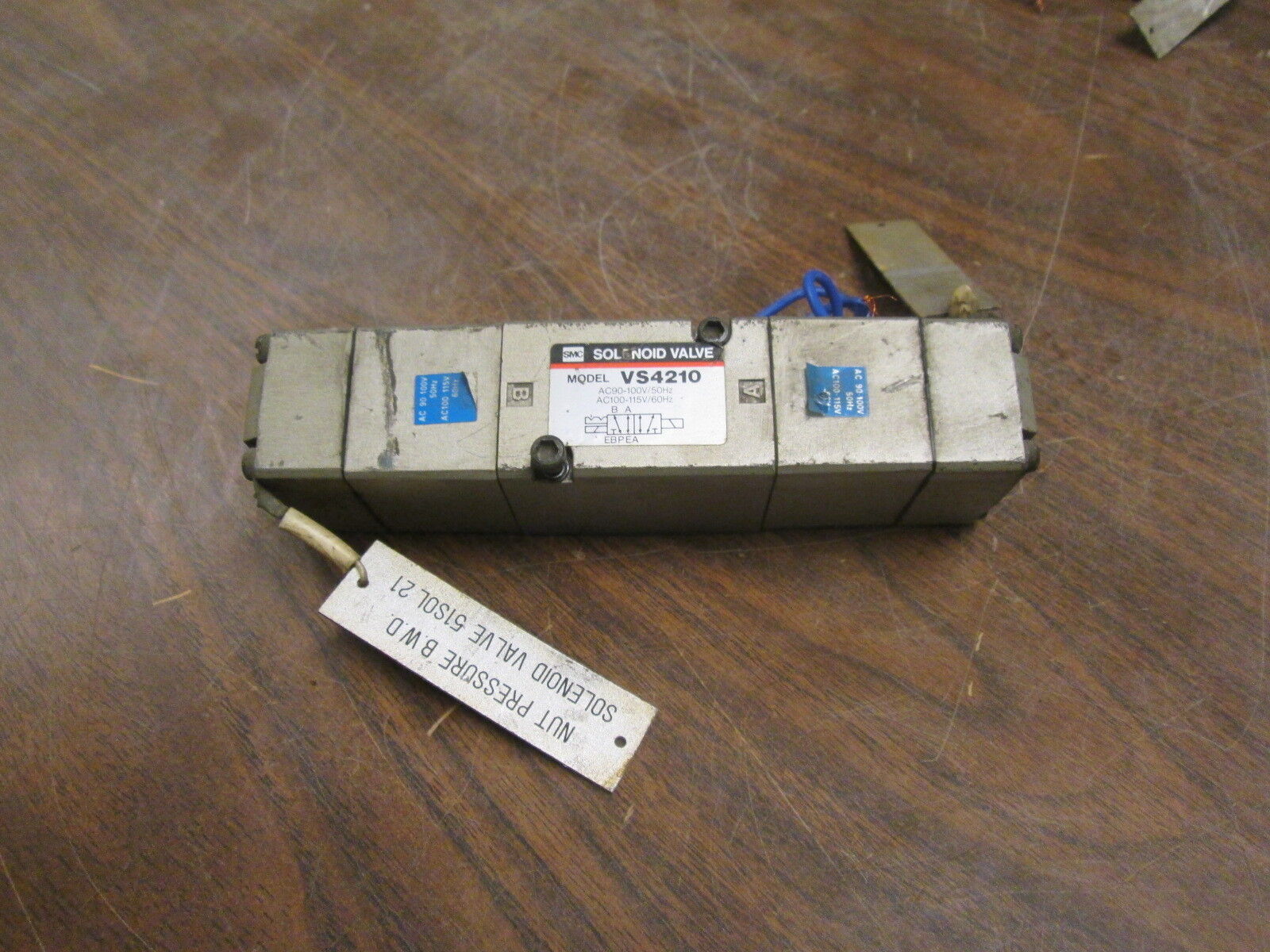 SMC Solenoid Valve VS4210 115V 60Hz Used
