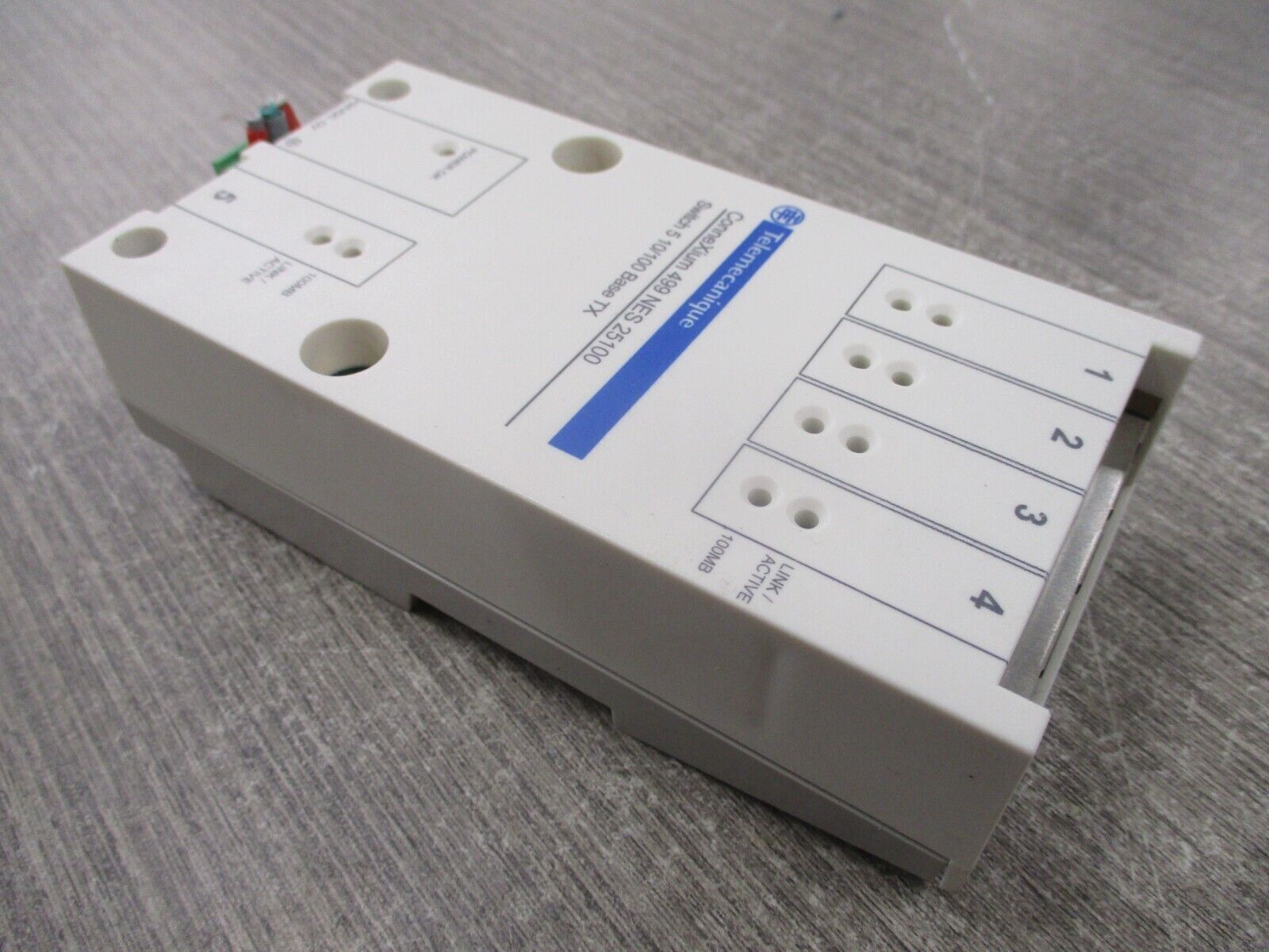 Telemecanique ConneXium Ethernet Switch 499NES25100 (5) 10/100 Base TX Used