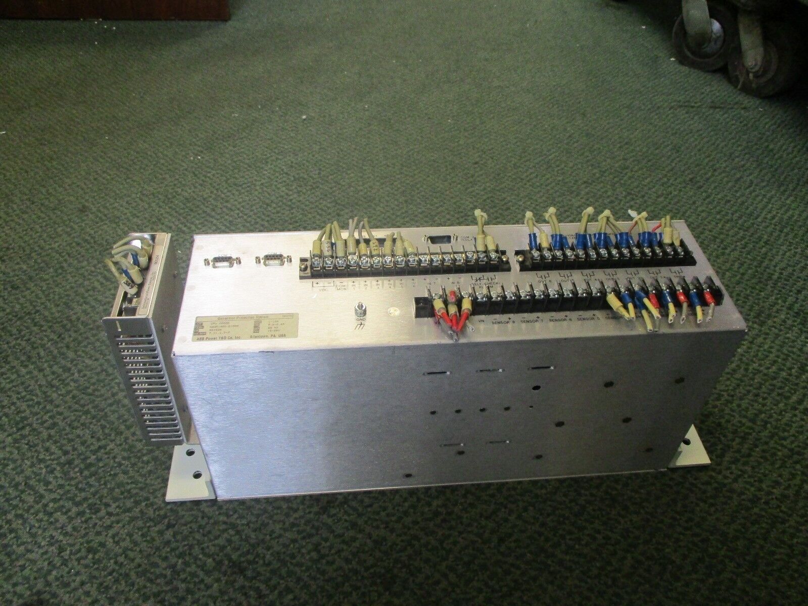 ABB Type GPU 2000R Generator Protection System 589R1905-61000 19-29V 60Hz Used