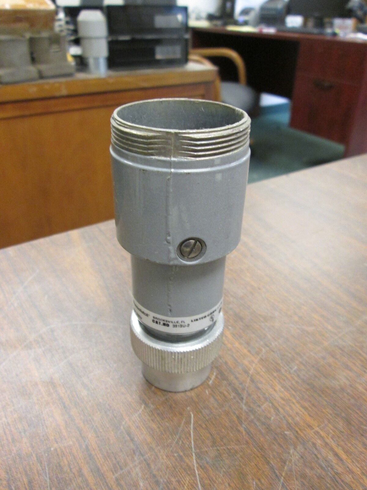 RussellStoll Connector 3913U-2 15A 250V 2P 3W Used