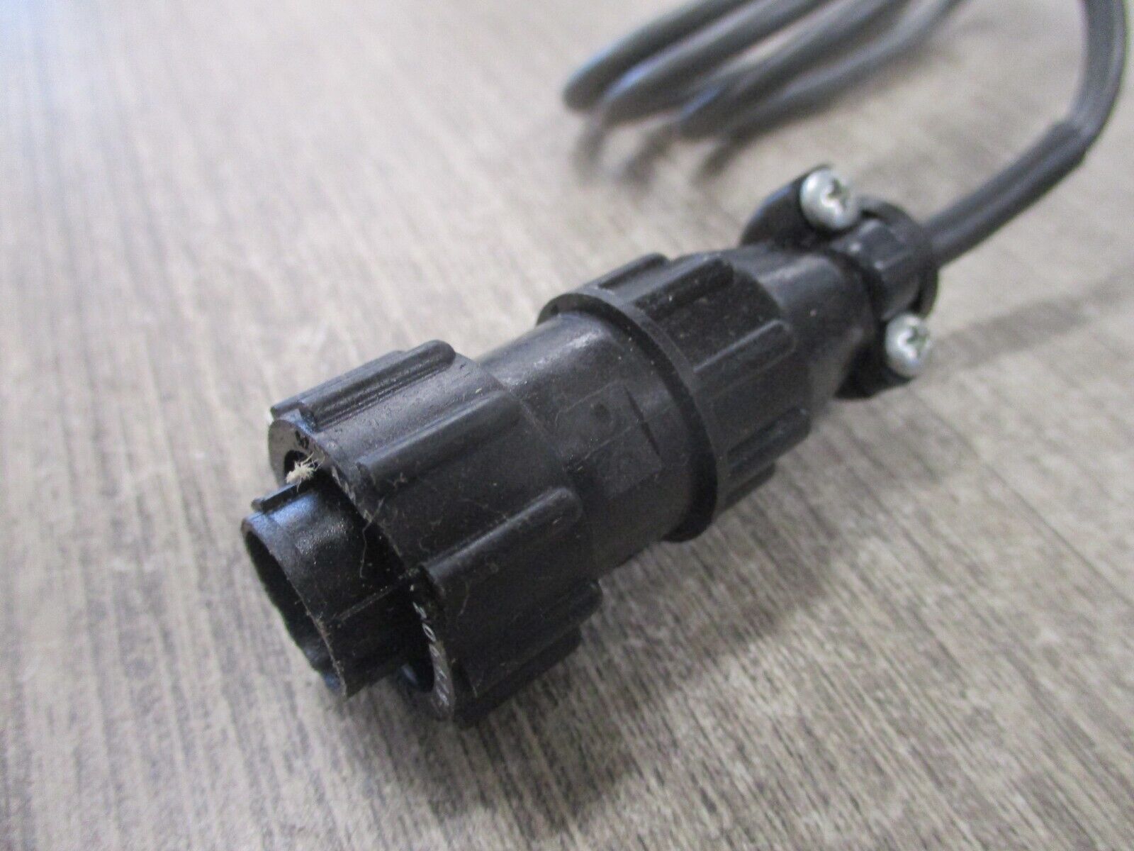 Omron Photoelectric Switch E3X-F21 12/24VDC Used