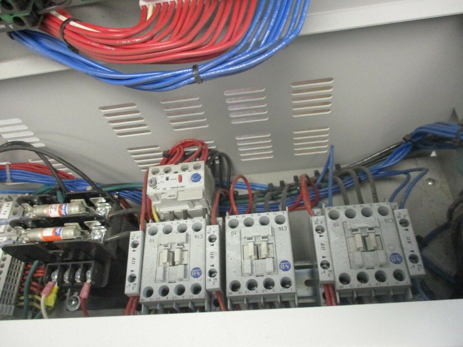 Allen-Bradley PowerFlex 400 AC Drive w/ Bypass 23C-D012A103NNBANN 7.5HP 3Ph Used