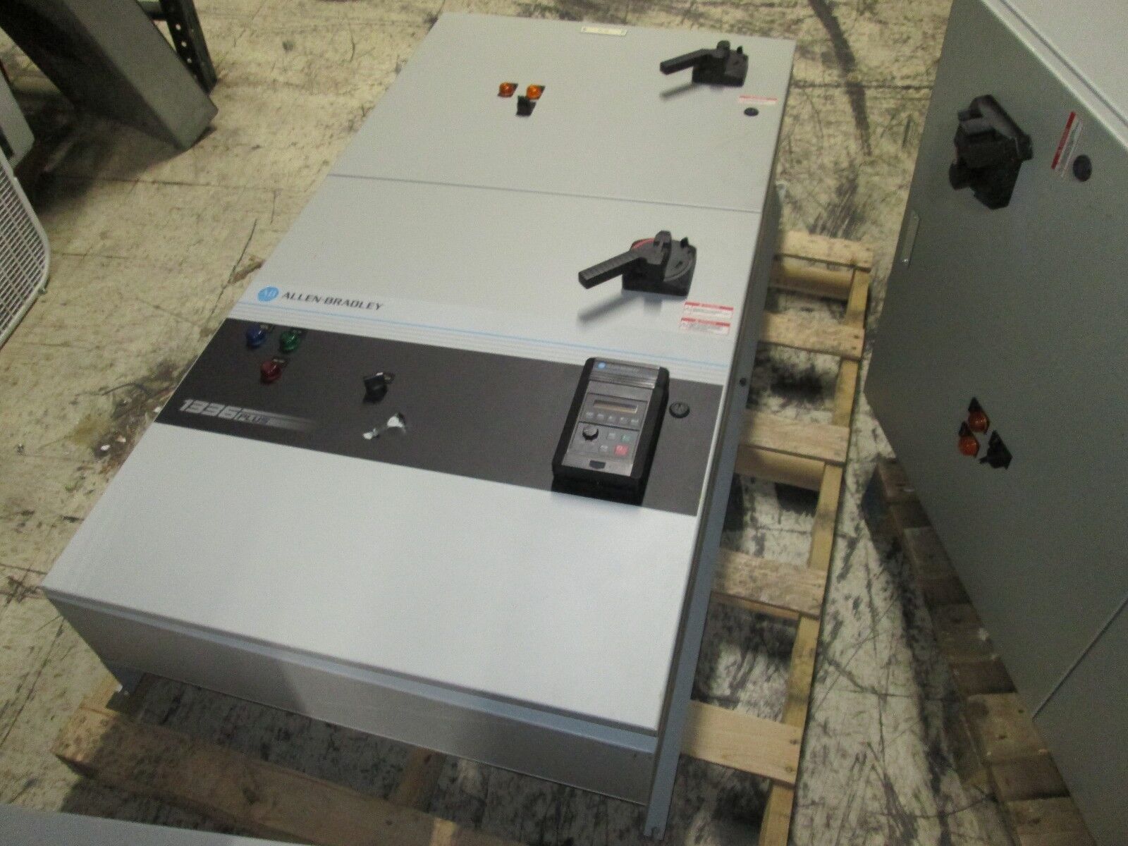 Allen-Bradley 1336 Plus AC Drive w/ Bypass 1336S-B040-AN-EN-L6 40HP 3Ph Used
