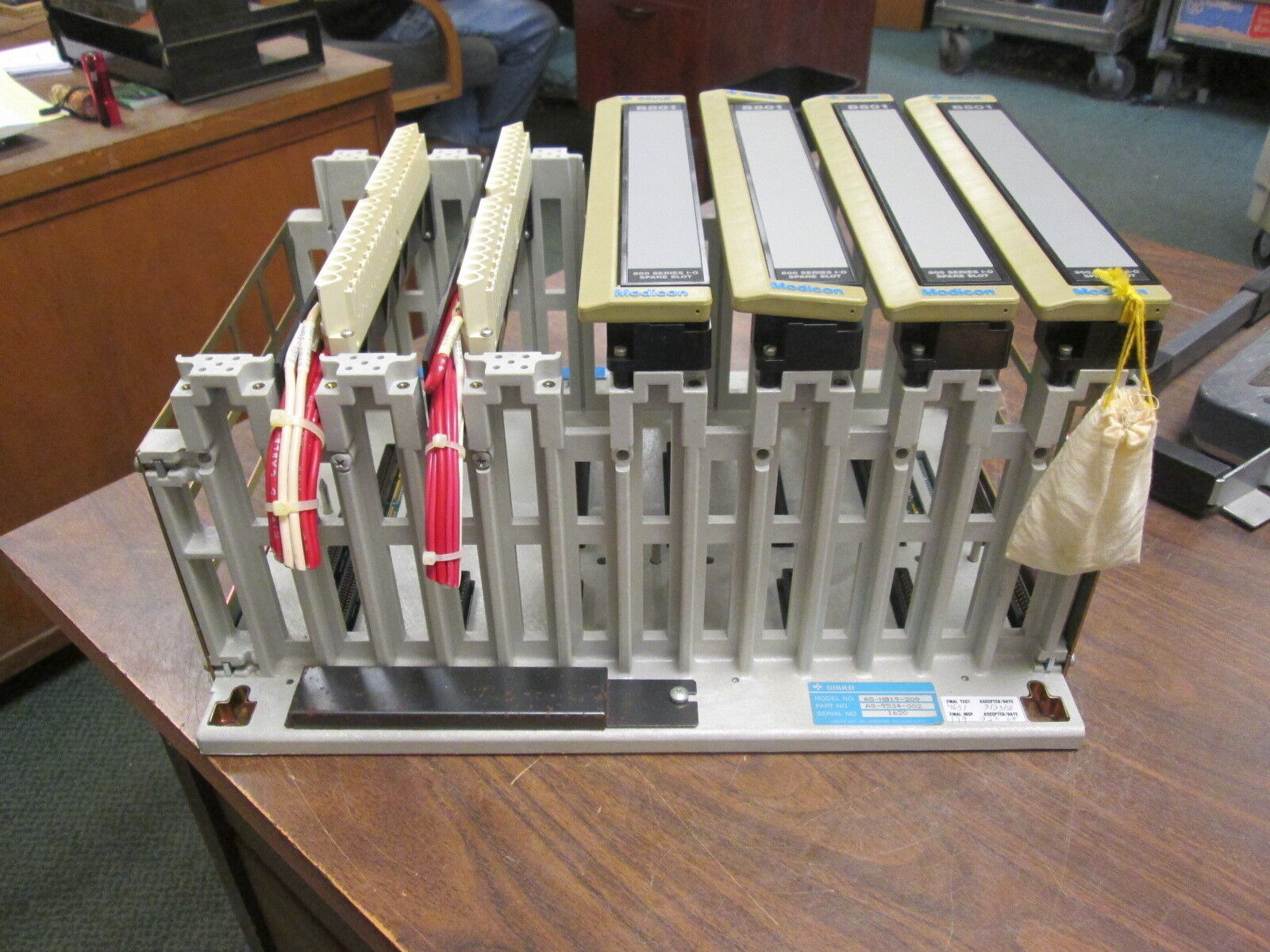 Gould Model AS-H819-209 PLC Rack AS-9534-002 7-Slot Used