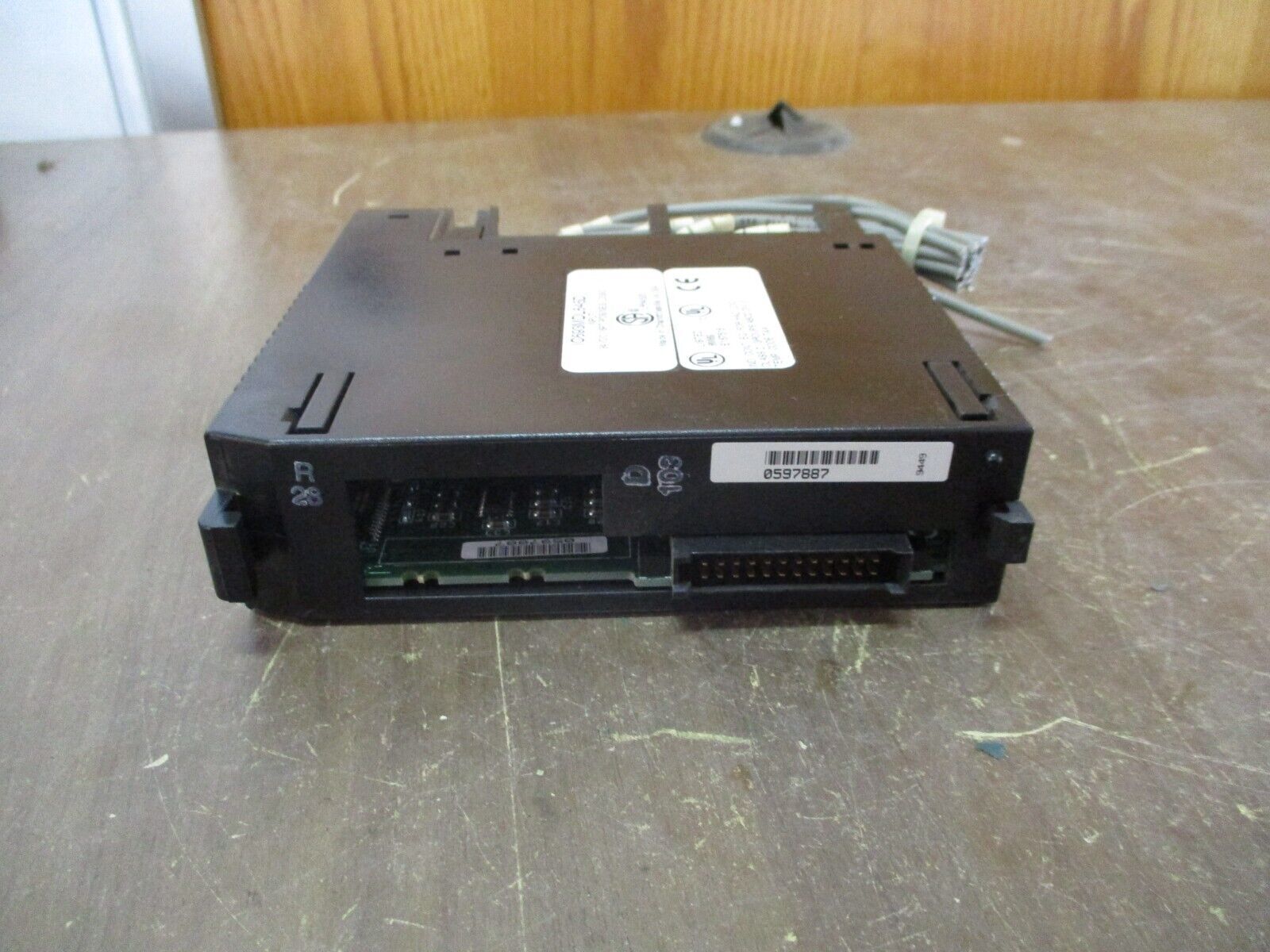GE Fanuc Input Module IC693MDL645D 24VDC 16PT *Missing Terminal Cover* Used