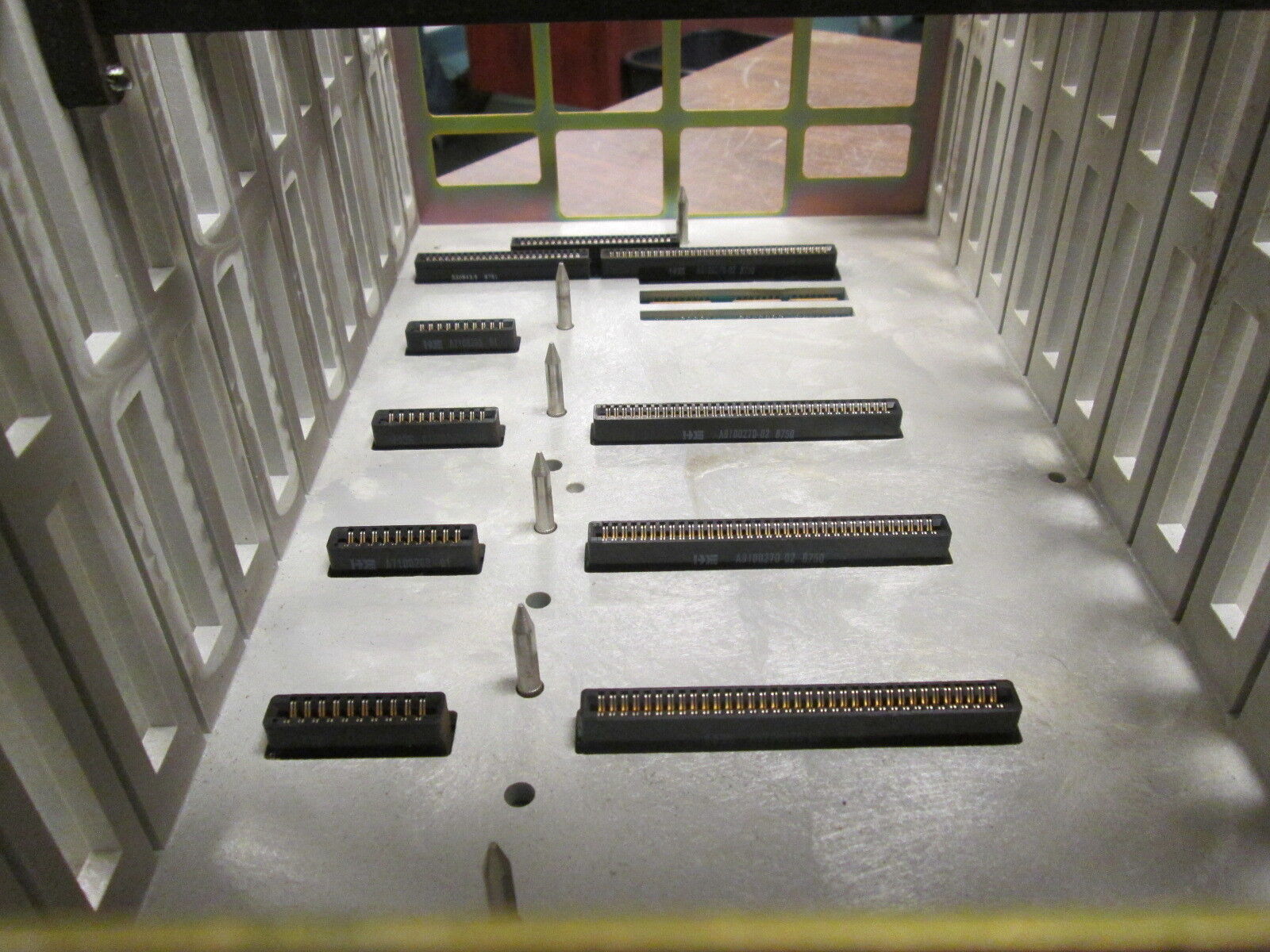 Gould Model AS-H819-209 PLC Rack AS-9534-002 7-Slot Used