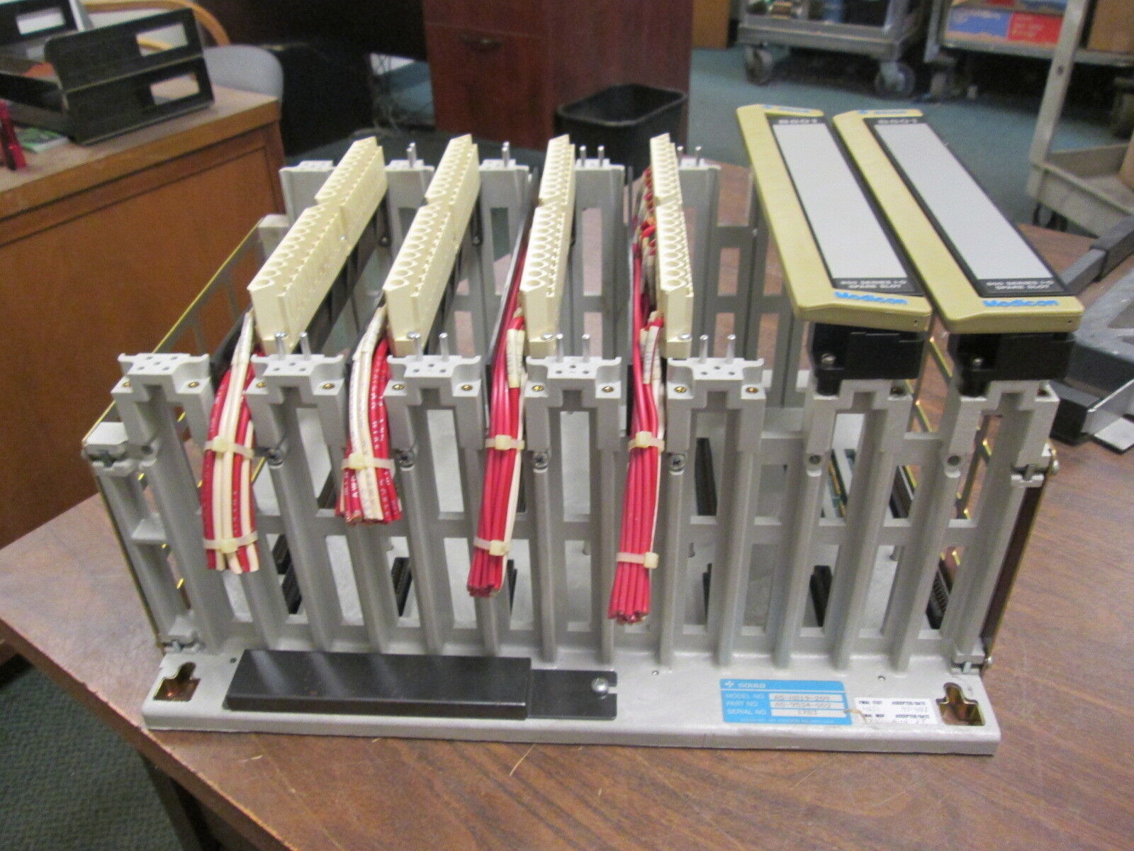 Gould Model AS-H819-209 PLC Rack AS-9534-002 7-Slot Used