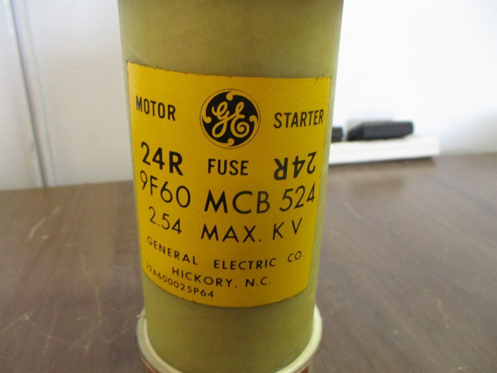 GE Fuse 9F60MCB524 24R 2.54kV 60Hz Size DD New Surplus