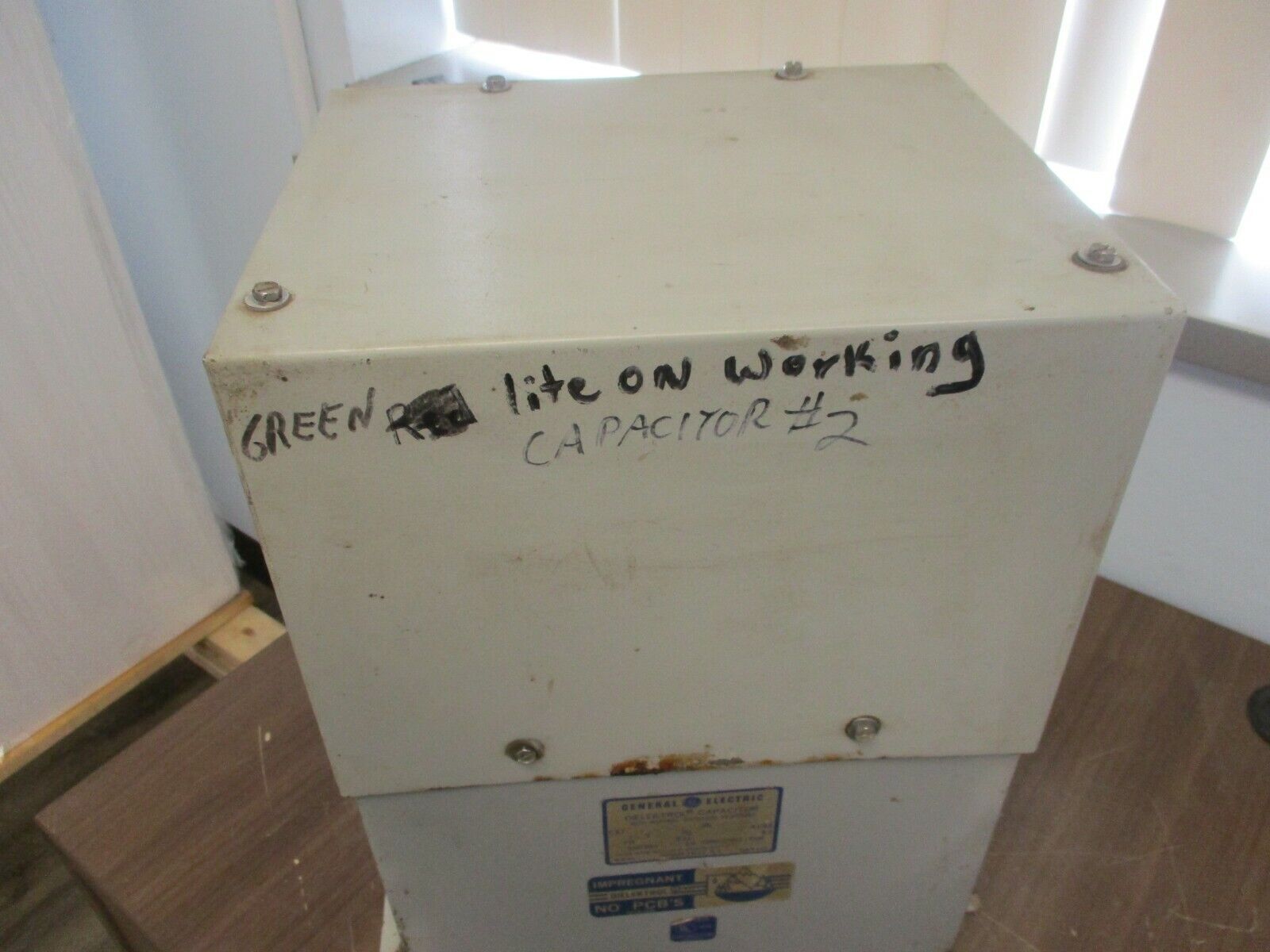 GE Dielektrol Capacitor 65L302NB1 7.5kVAR 240V 60Hz 3Ph Used *No Fuses*