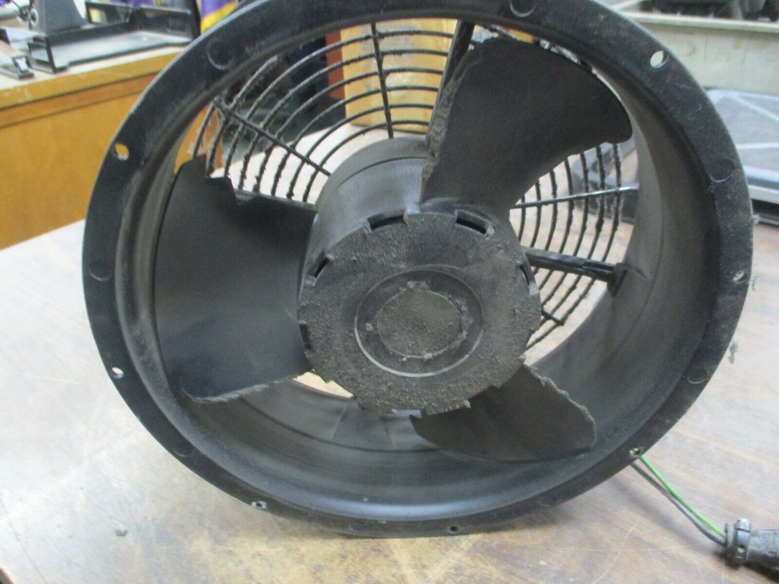 Comair Rotron Model CLE2L2 Caravel Fan 03165 115V 0.48/0.50A 50/60Hz Used