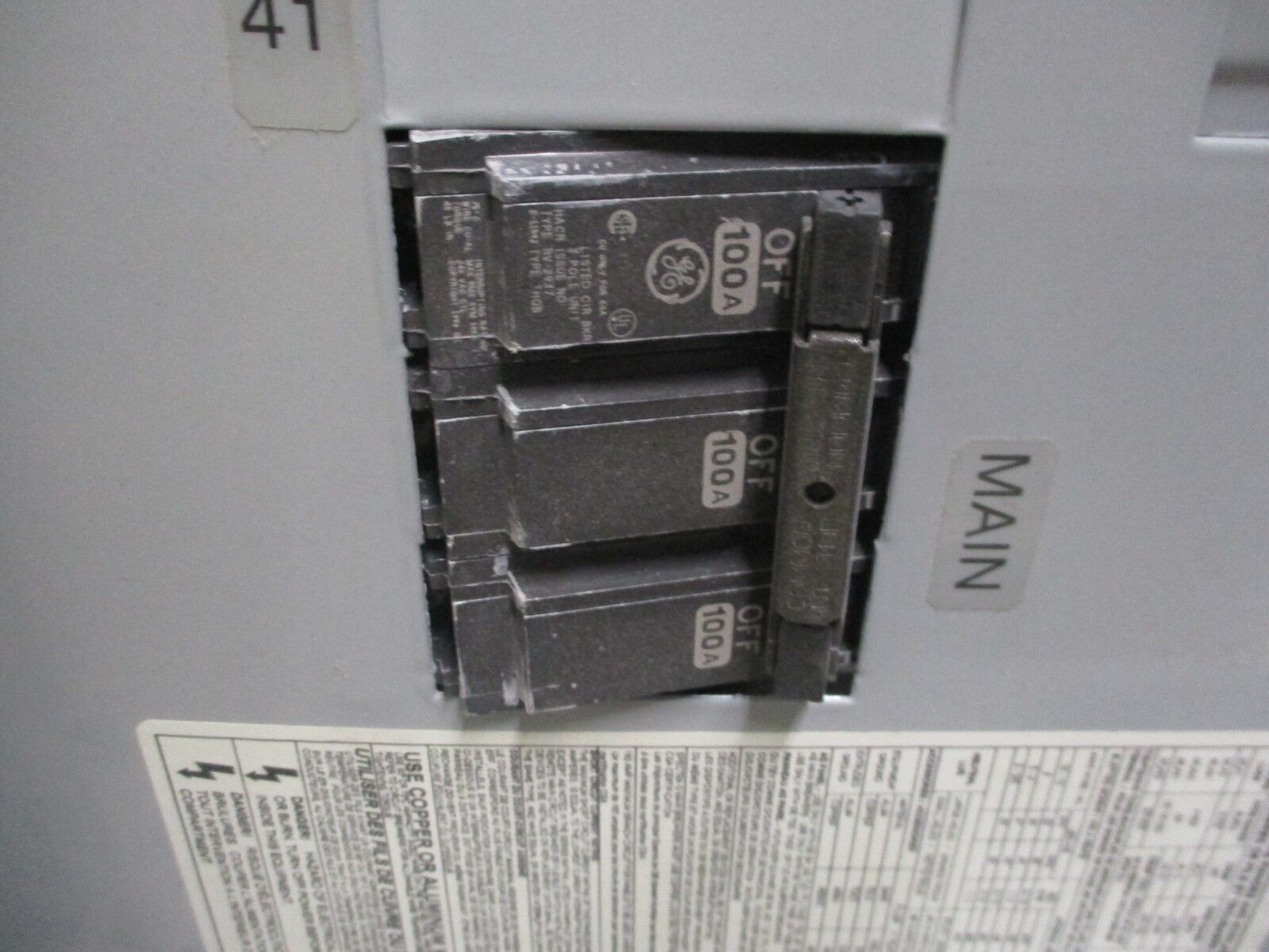 GE Main Breaker Circuit Breaker Panel AQF32421ABX AXL1 125A Max 42-Slot Used