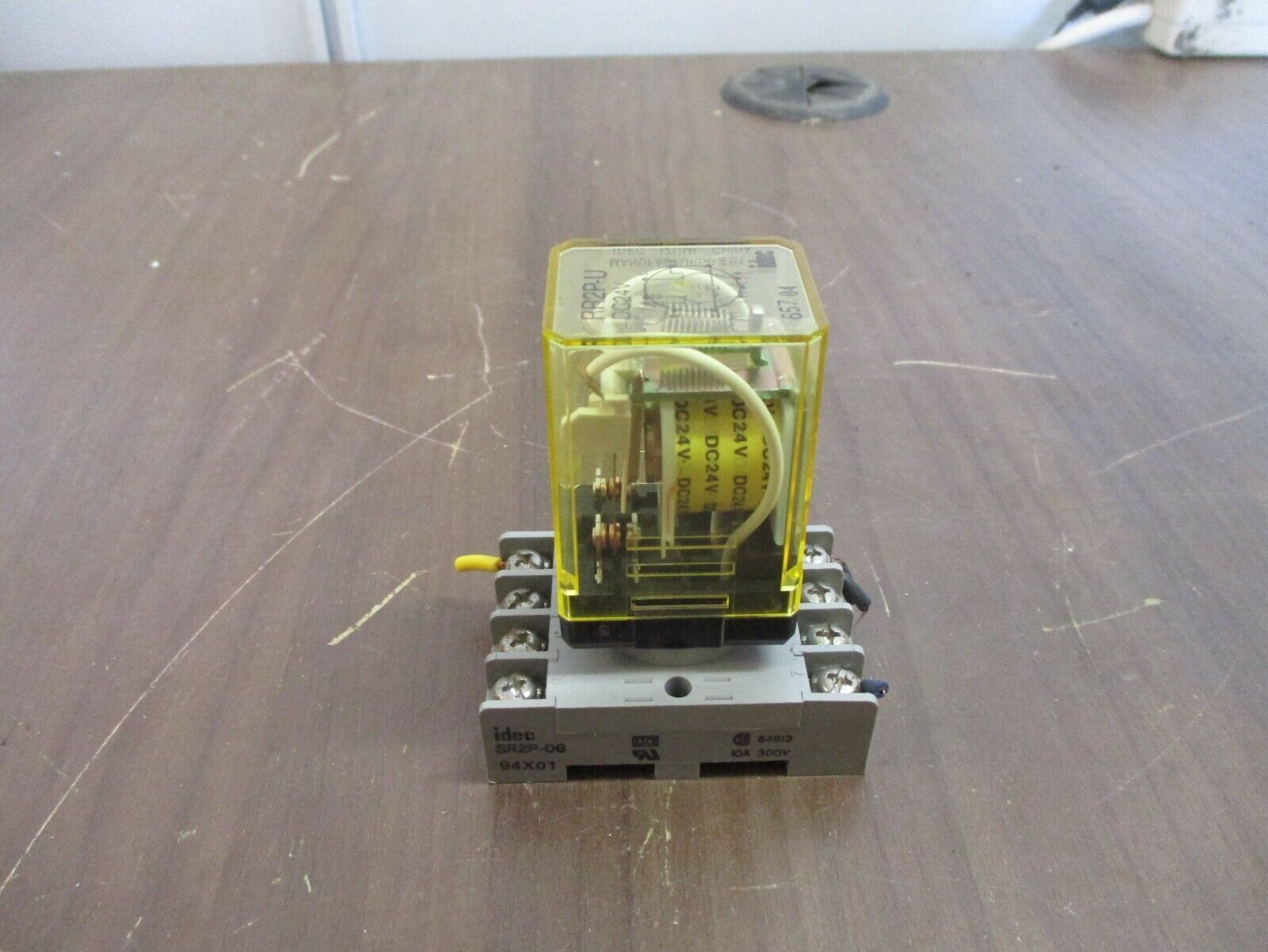 Idec Relay RR2P-U 24VDC w/ Base *Lot of 2* Used