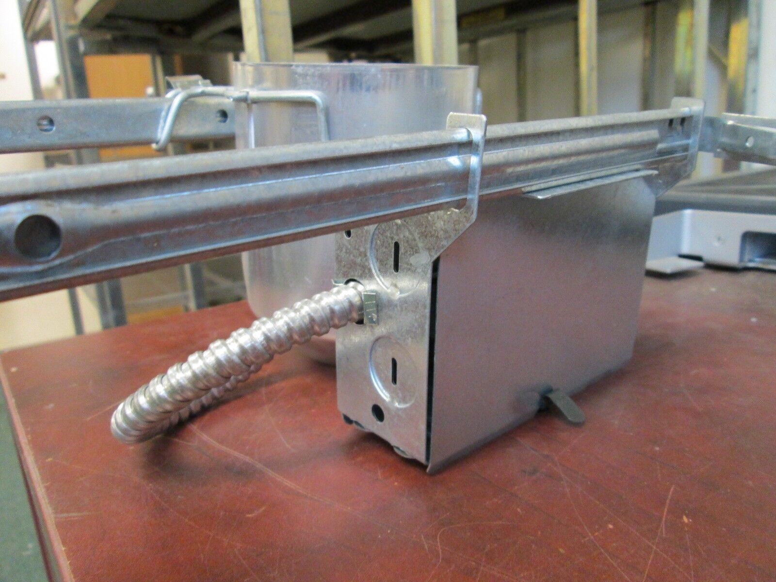 Lithonia Lighting IC/Non-IC Housing 941948 Steel Rod Frame w/Standard J-Box 120V