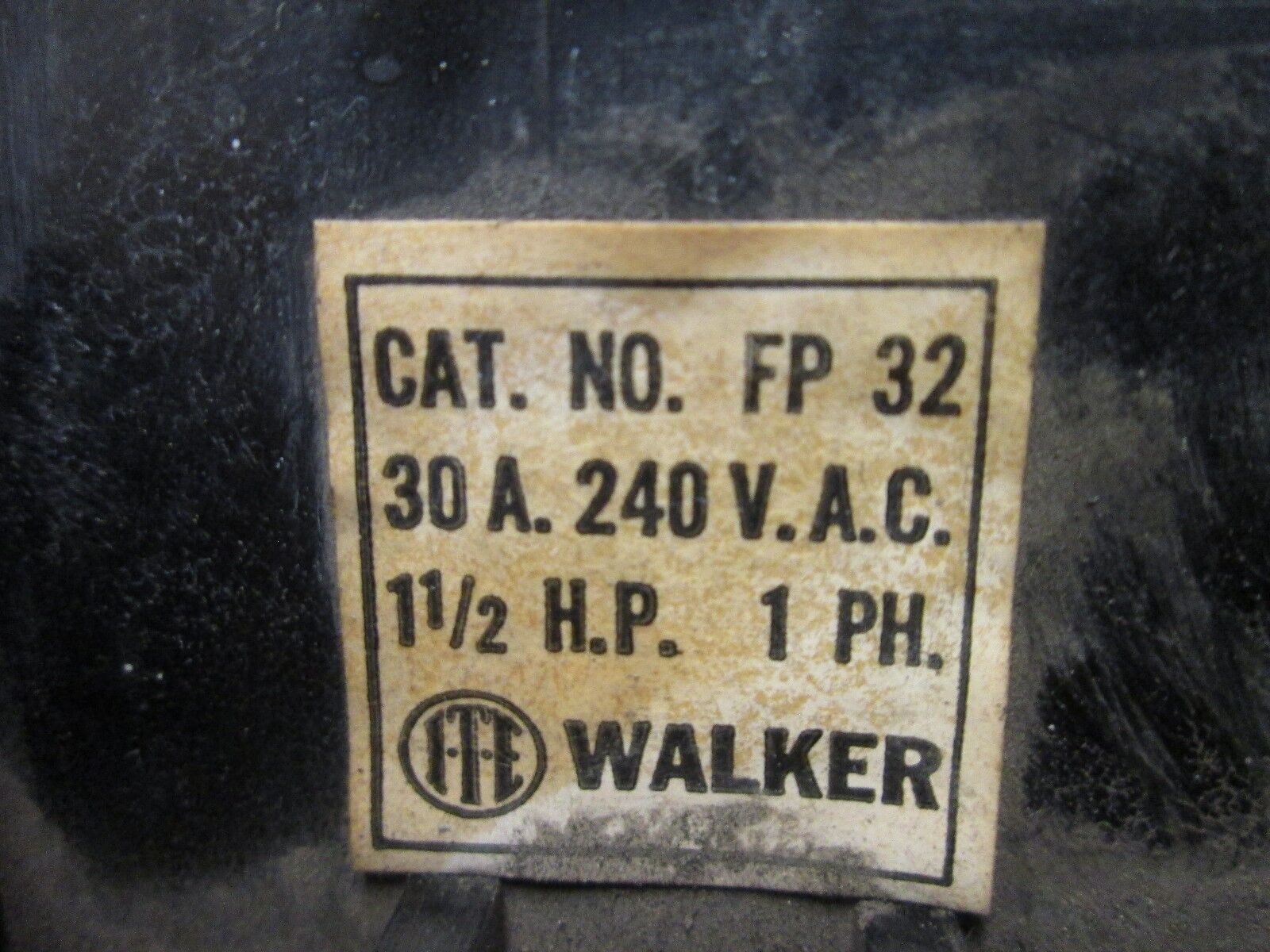 Walker Fuse Pullout FP 32 30A 240VAC 1Ph Used