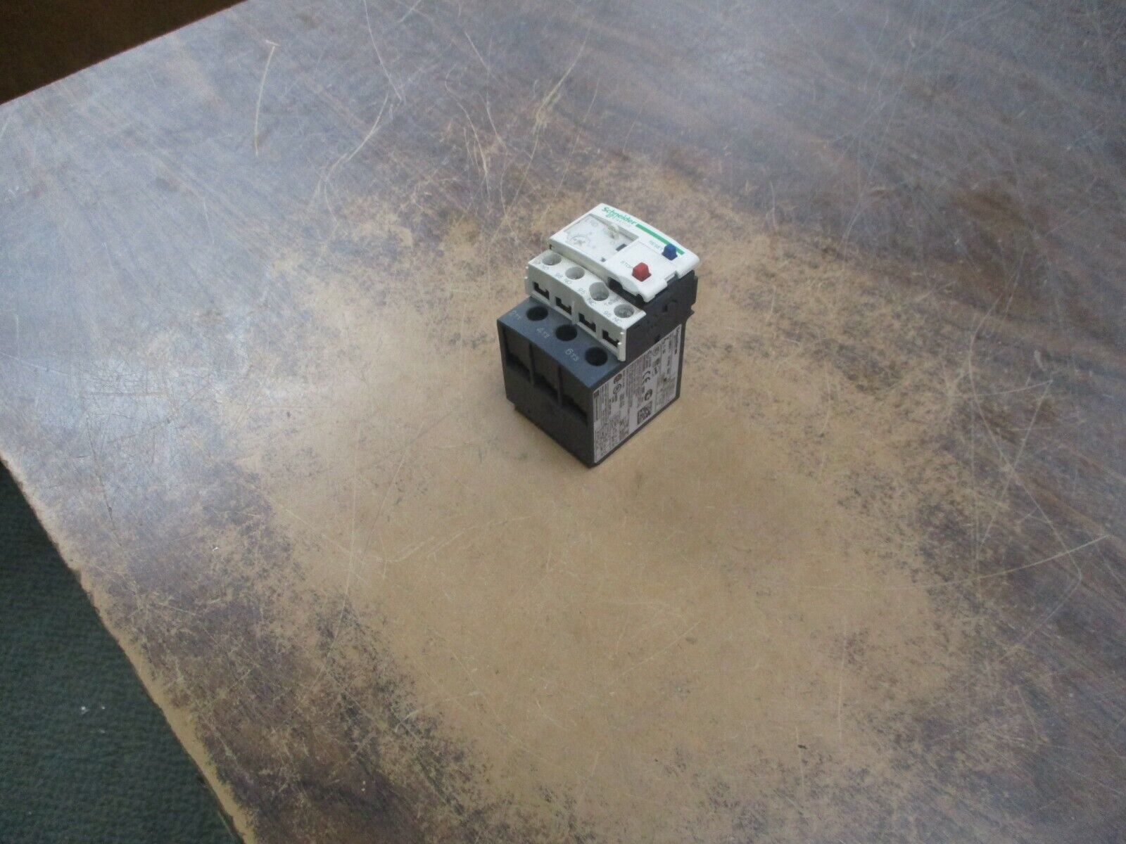 Schneider Electric Solid State Overload LRD10 Trip: 4-6A 600V Used