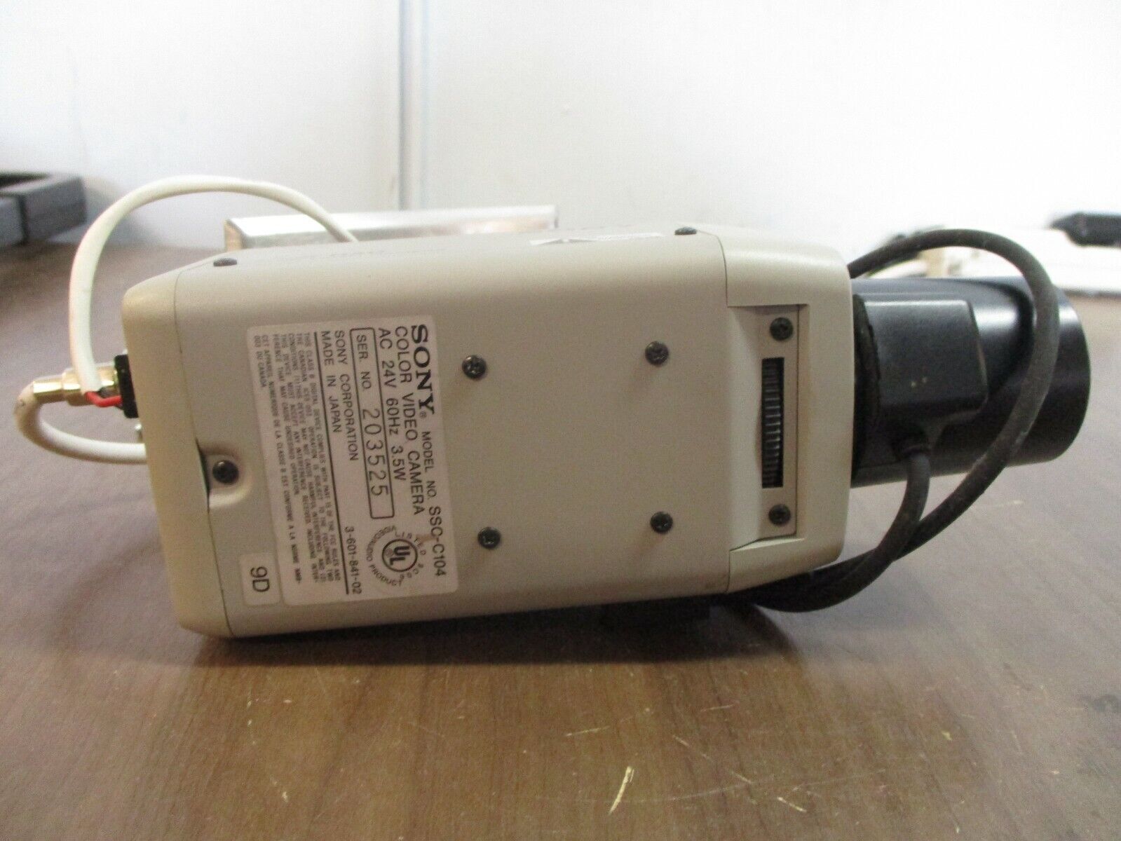 Sony Hyper HAD Color Video Camera SSC-C104 24VAC 60Hz 3.5W Used