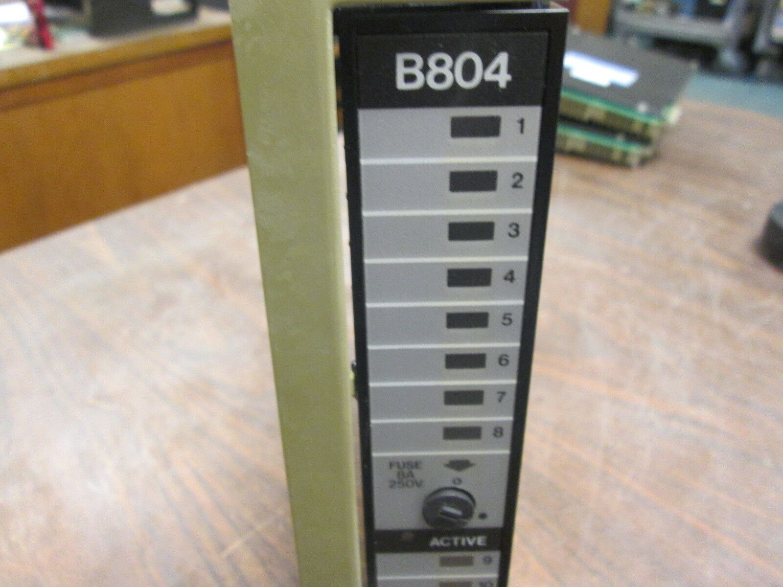 Gould 16PT Output Module AS-B804-016 115V Used