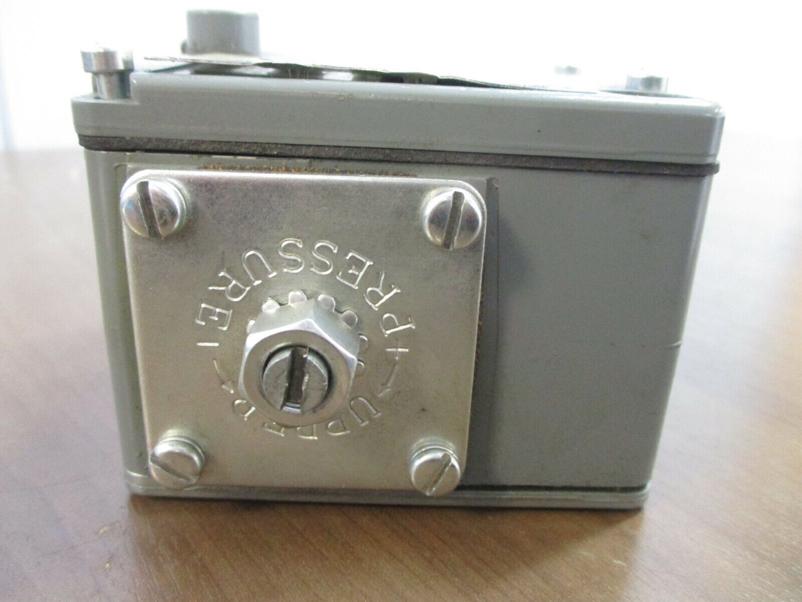 Allen-Bradley Pressure Control 836T-T351J Ser. A Diff: 70-175PSI *No Light* Used