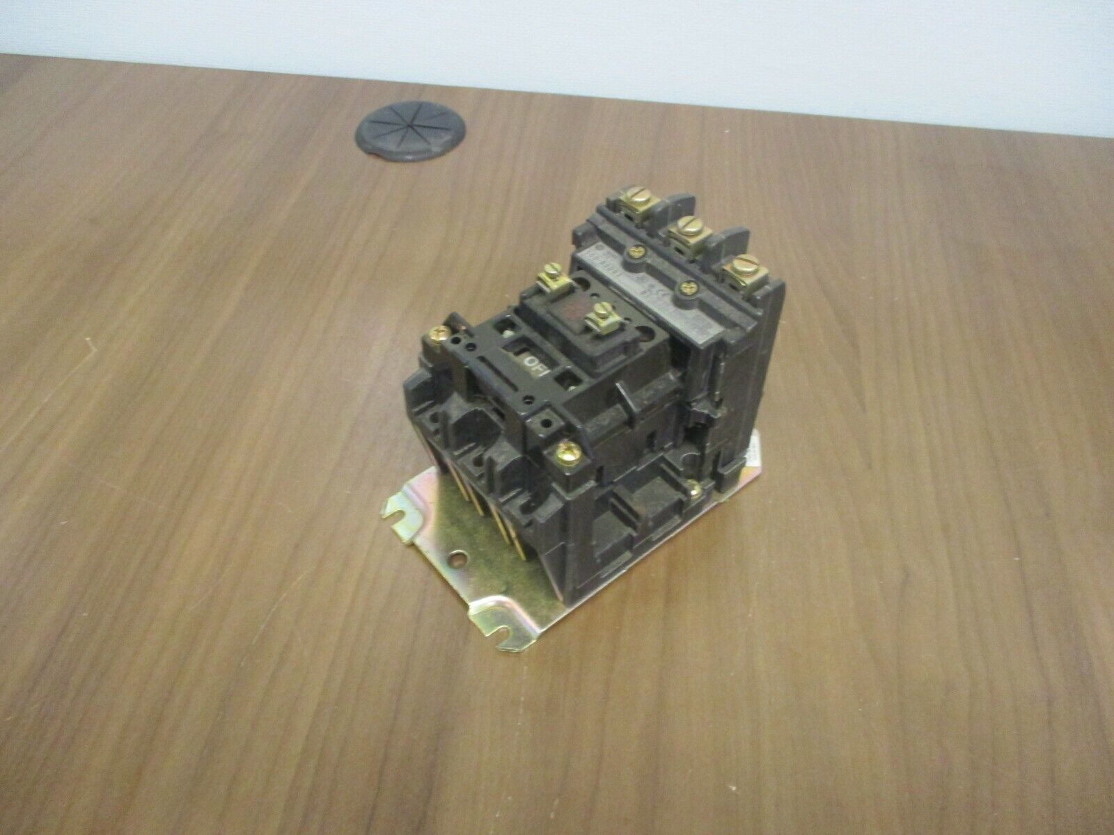 Allen-Bradley Size 1 Contactor 500-BOD93 Ser. B 115-120V Coil 27A 600V Used