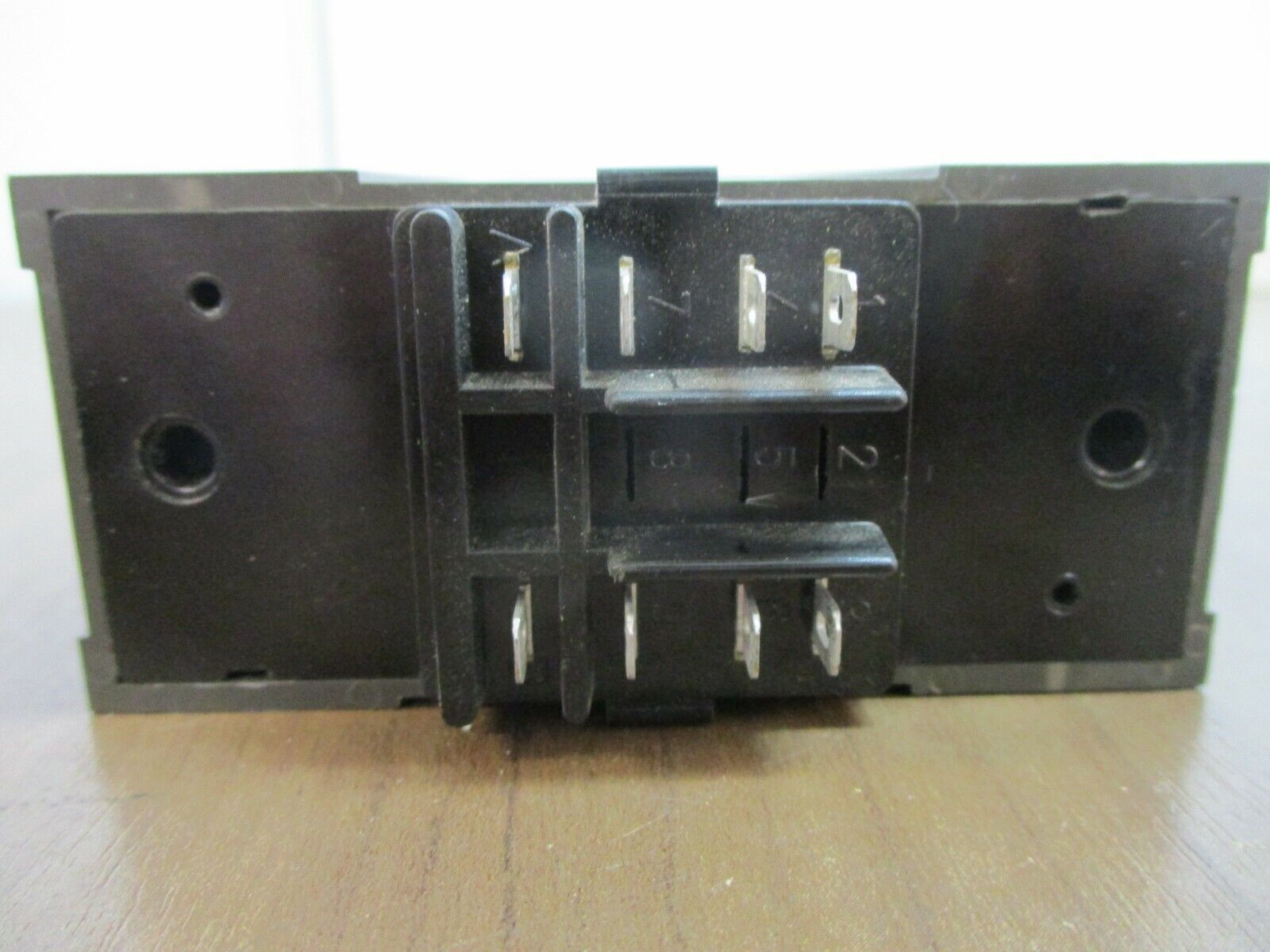 Eagle Signal Time Delay Relay DA2020A3 120VAC/DC 10A Used