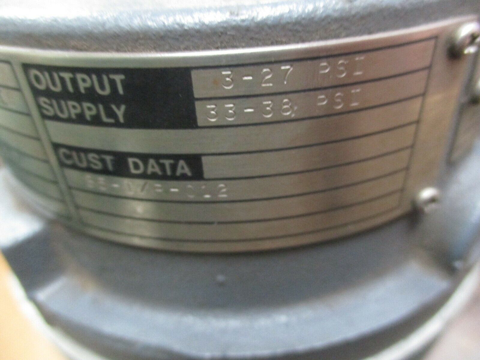 Foxboro Current to Air Converter E69F-TI3-S Input: 4-20mA Output: 3-27PSI Used