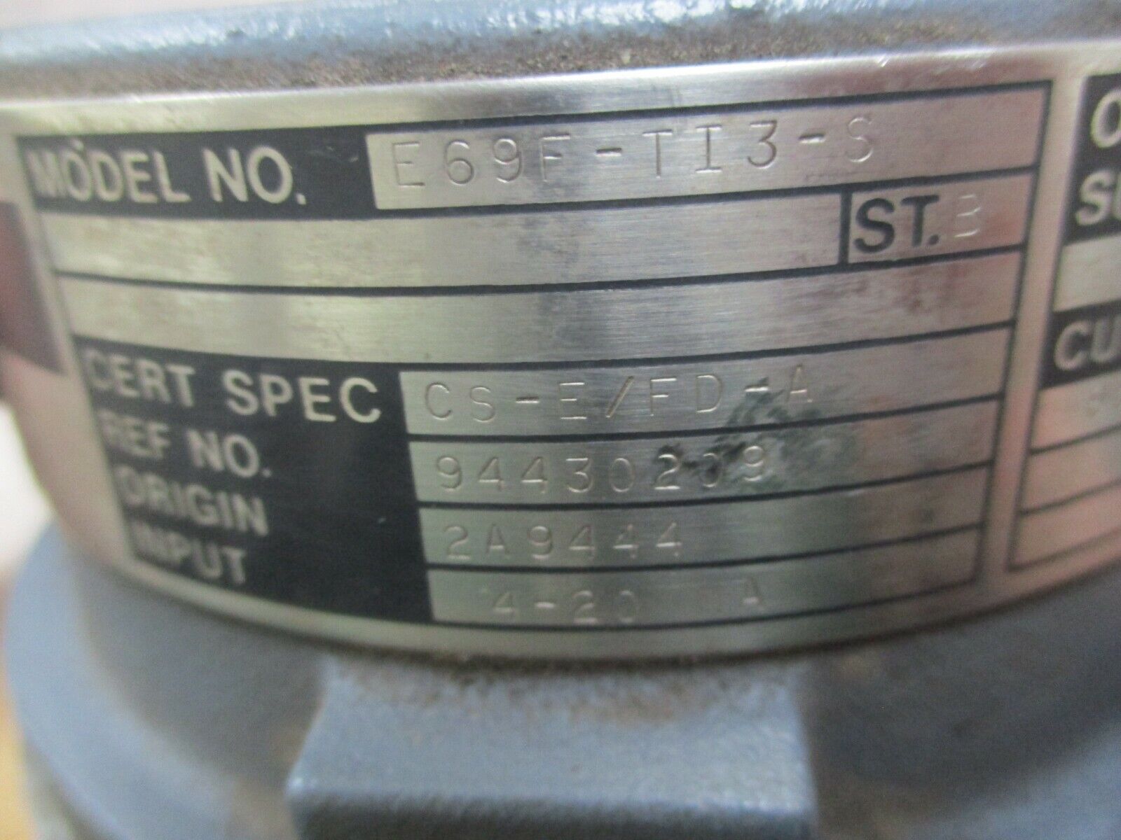 Foxboro Current to Air Converter E69F-TI3-S Input: 4-20mA Output: 3-27PSI Used