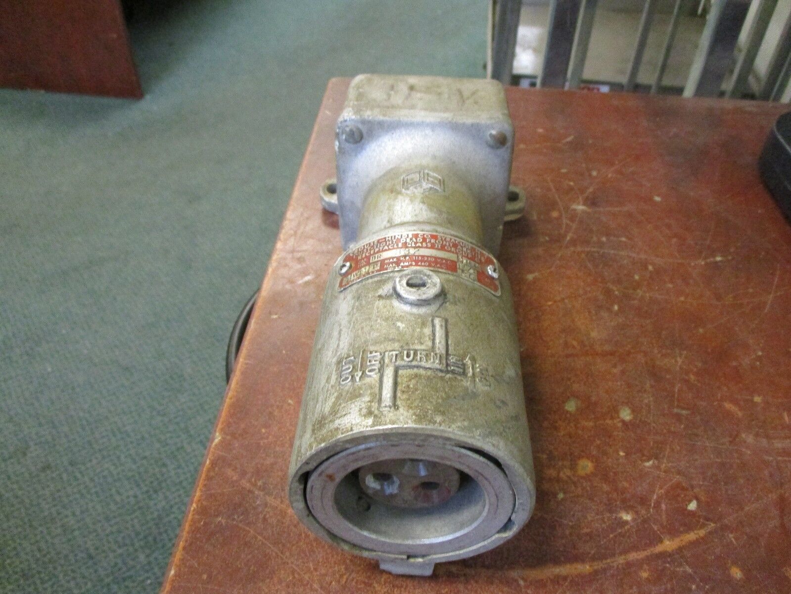 Crouse-Hinds Connector DR332 30A 2W 460V 3P Used