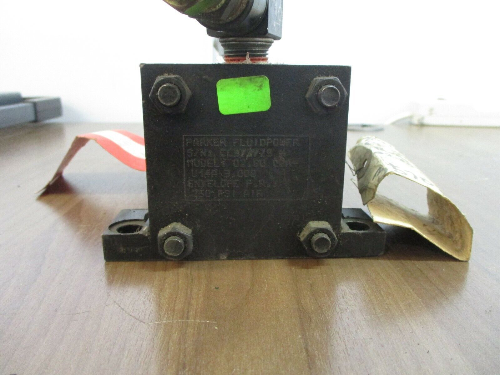 Parker Series 2A Air Cylinder 02.50 C2AU14A 3.000 250PSI Used
