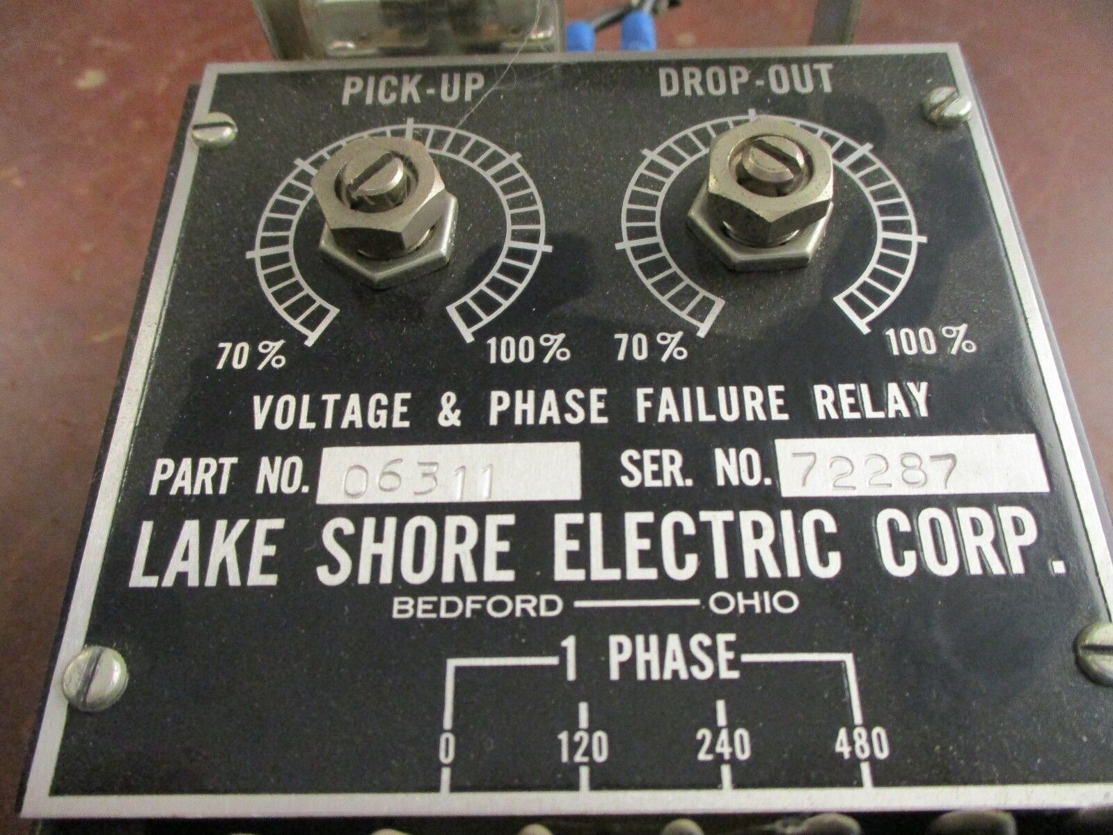 Lake Shore Electric Voltage & Phase Failure Relay 06311 1Ph 0-480V Used