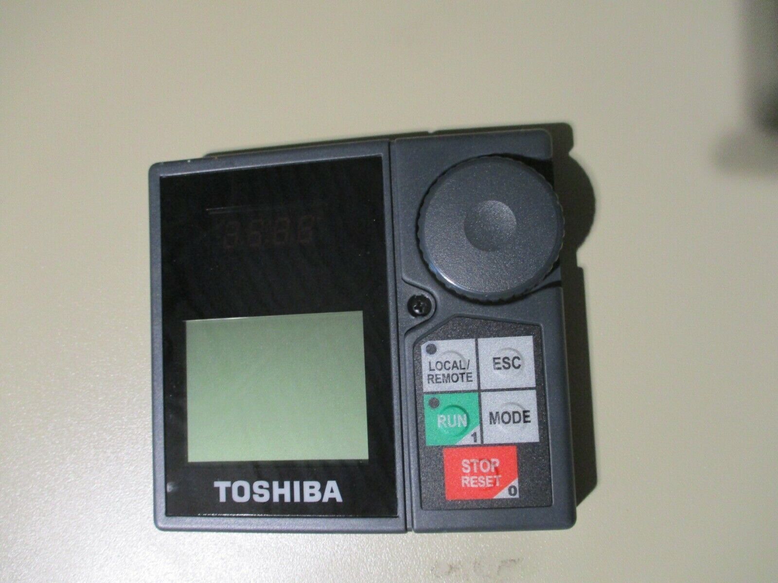 Toshiba Q9 Plus AC Drive Q9-4330IER3 30HP 3Ph w/ Keypad Used