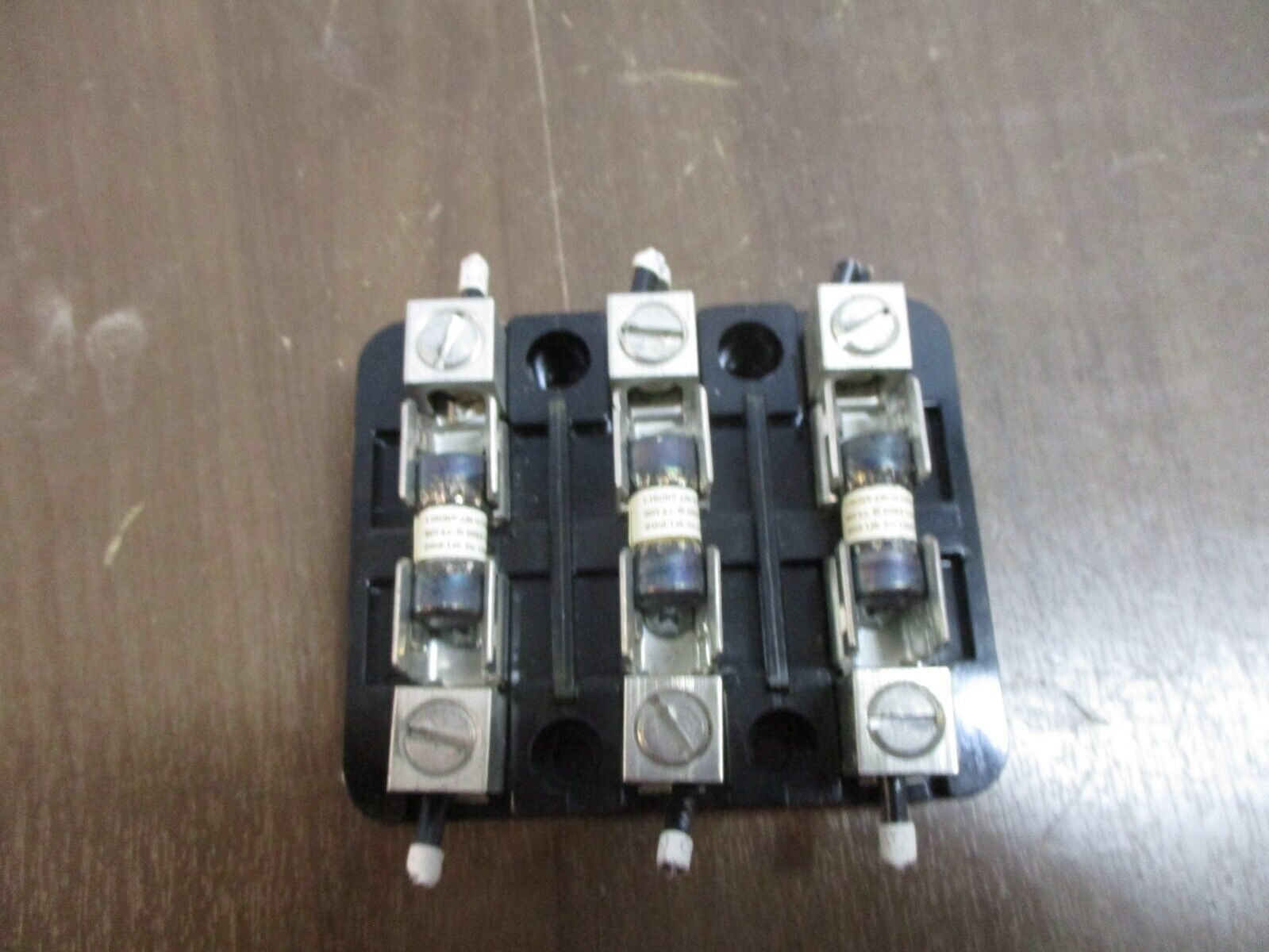 Marathon Fuse Block T30A3B 30A 300V 3P w/ (3) 10A Fuses Used