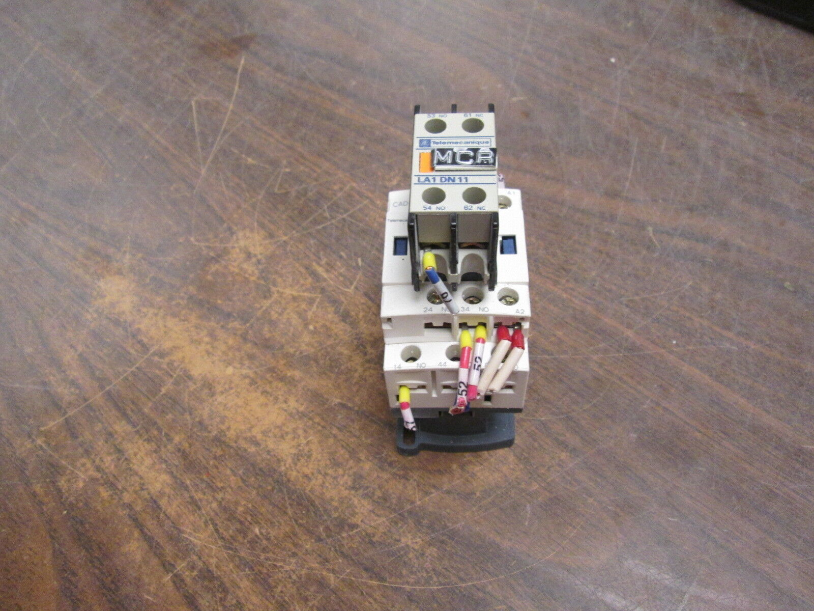 Telemecanique Contactor CAD50 120V Coil 10A w/ Aux Contact Block Used