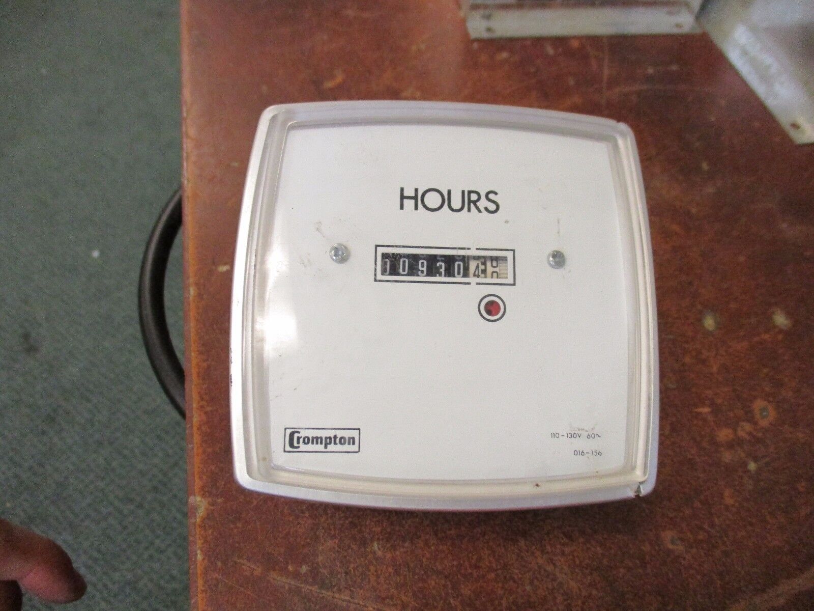 Crompton Hour Meter 6A PNZH 120V Used