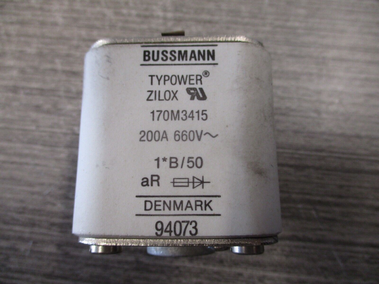 Bussmann Typower Fuse 170M3415 200A 660V Used