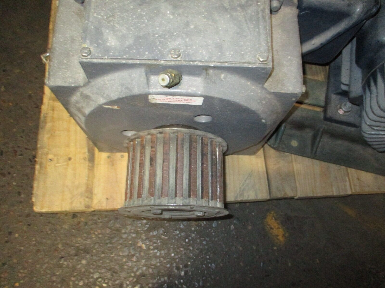 Reliance DC Motor 40HP 1800 500V 65A Used