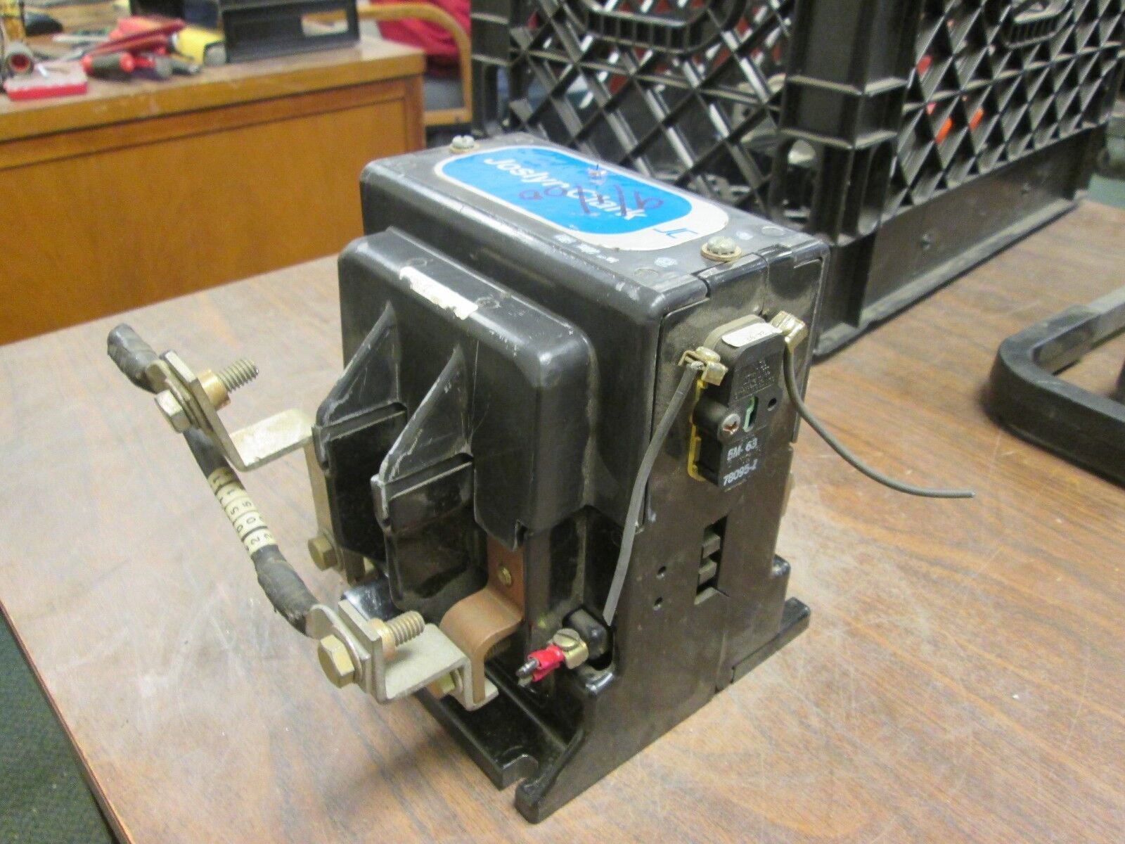 Joslyn Clark Definite Purpose Contactor RDPS-11100 110A 600VDC 120V Coil Used