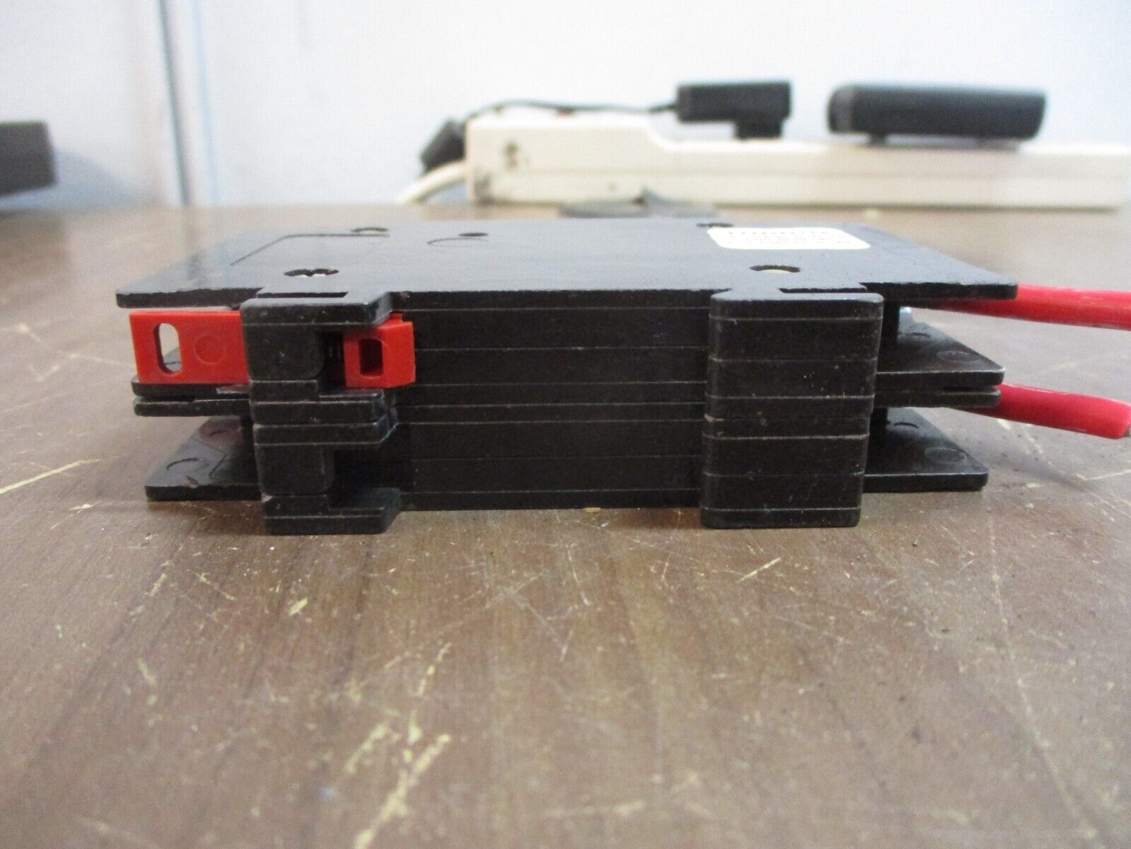 Cutler-Hammer Circuit Breaker QCR2015 15A 120/240V 2P Used