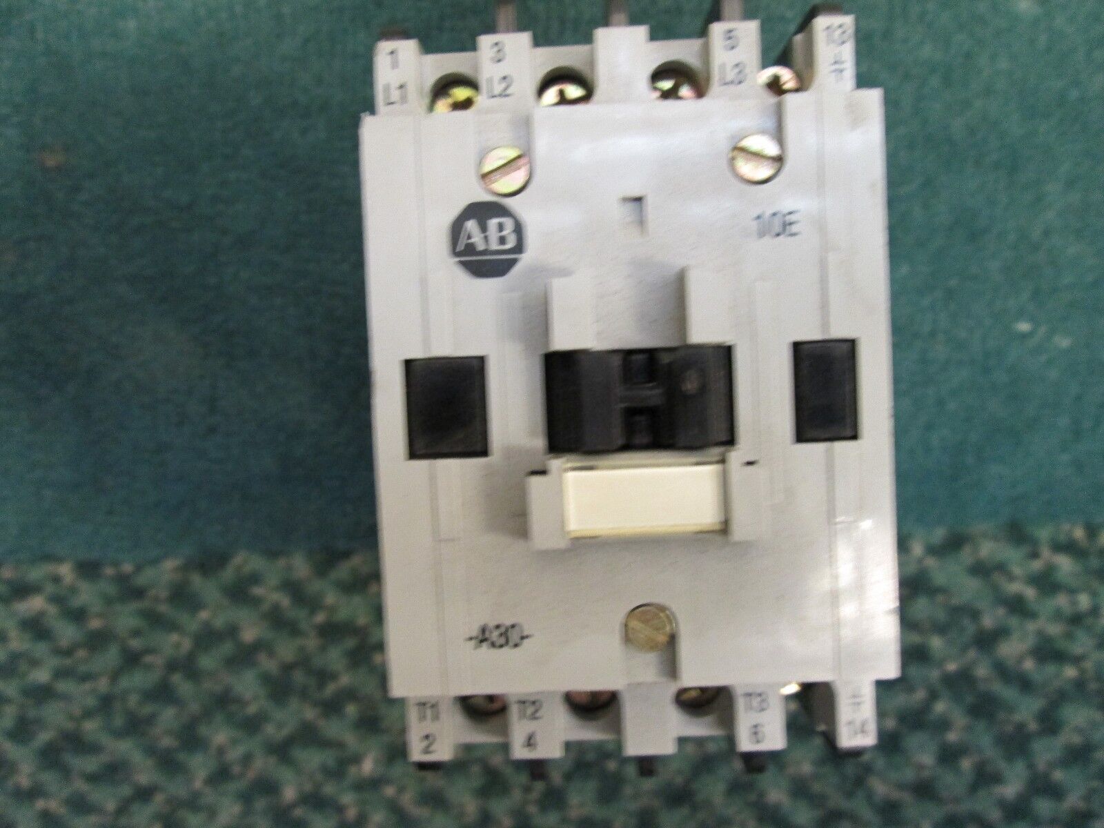 Allen-Bradley Contactor 100-A30N*3 Used
